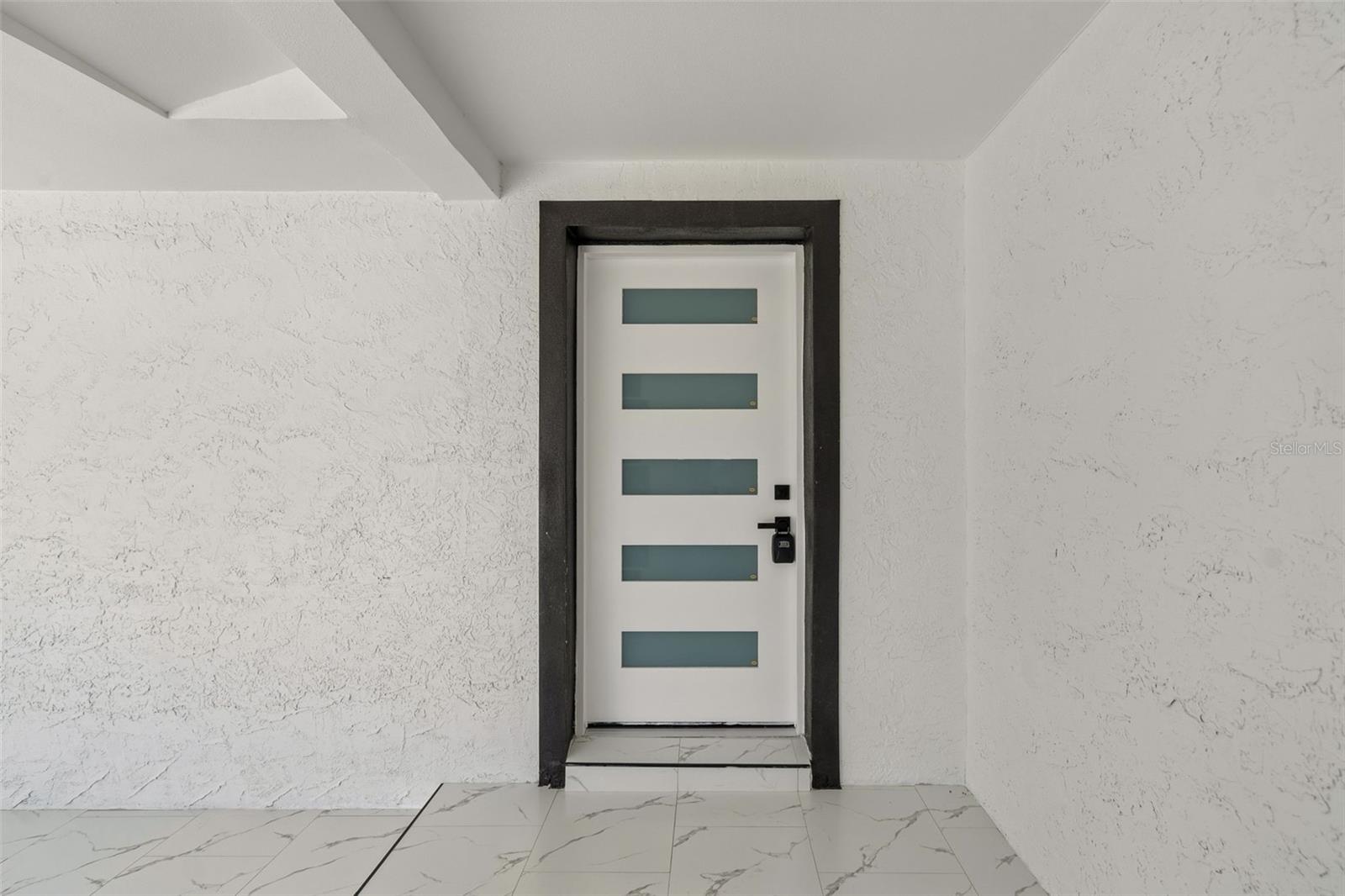 Listing photo id 8 for 7906 Fremont Avenue