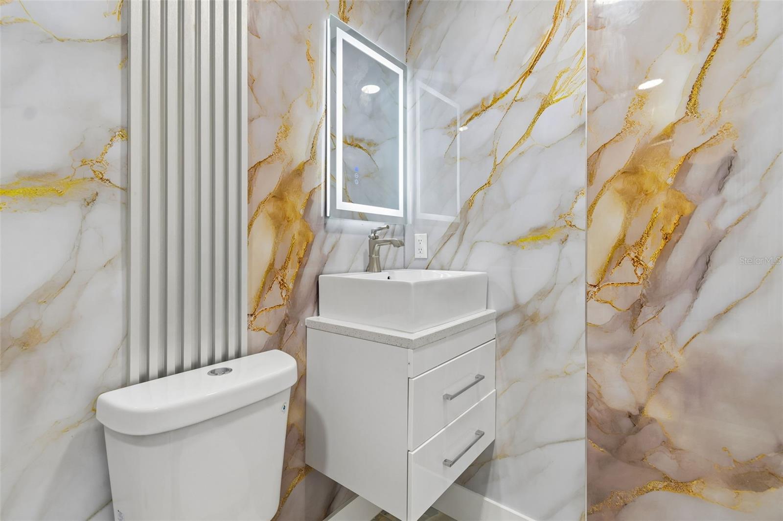 Listing photo id 36 for 7906 Fremont Avenue