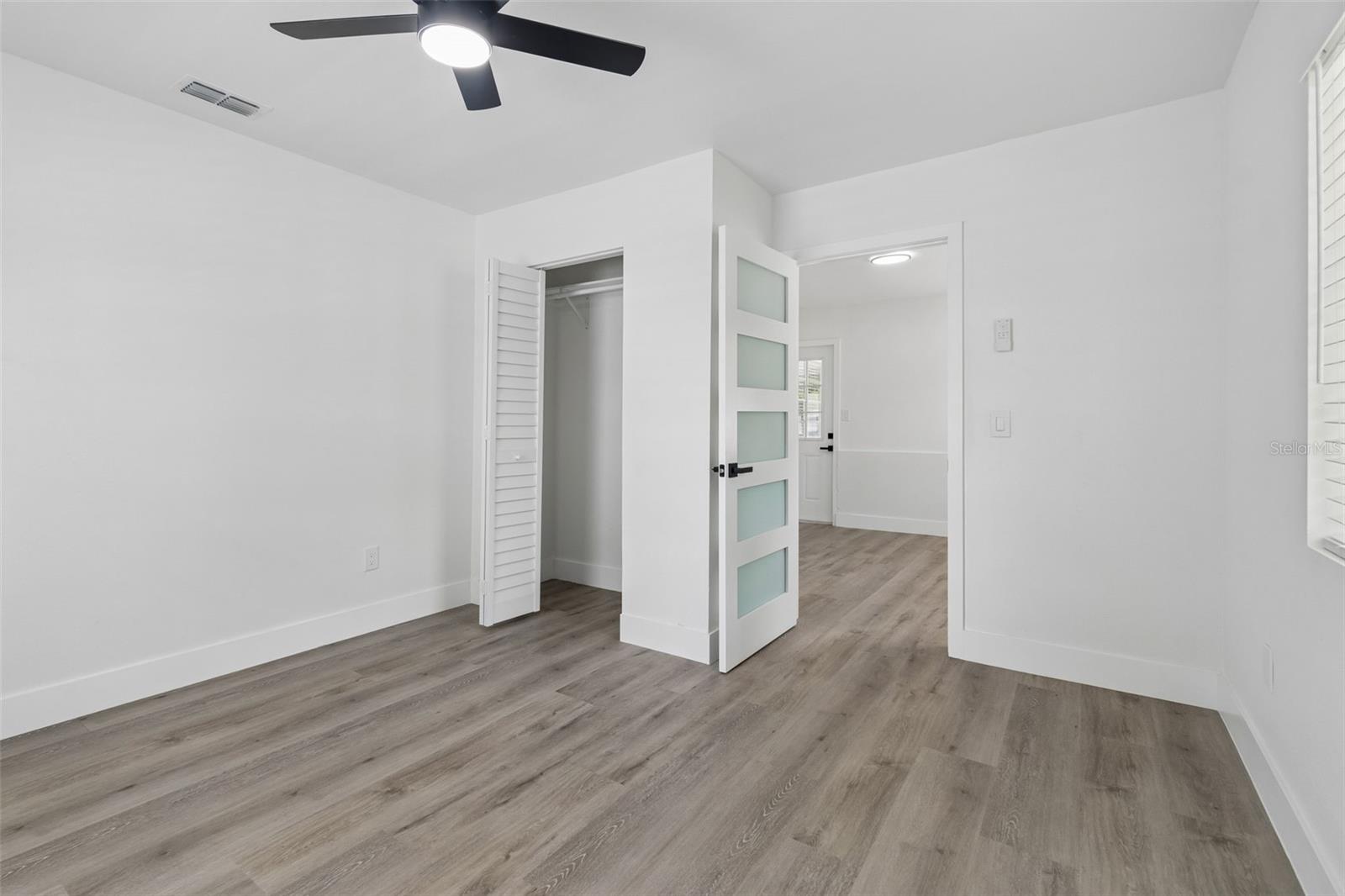 Listing photo id 58 for 7906 Fremont Avenue