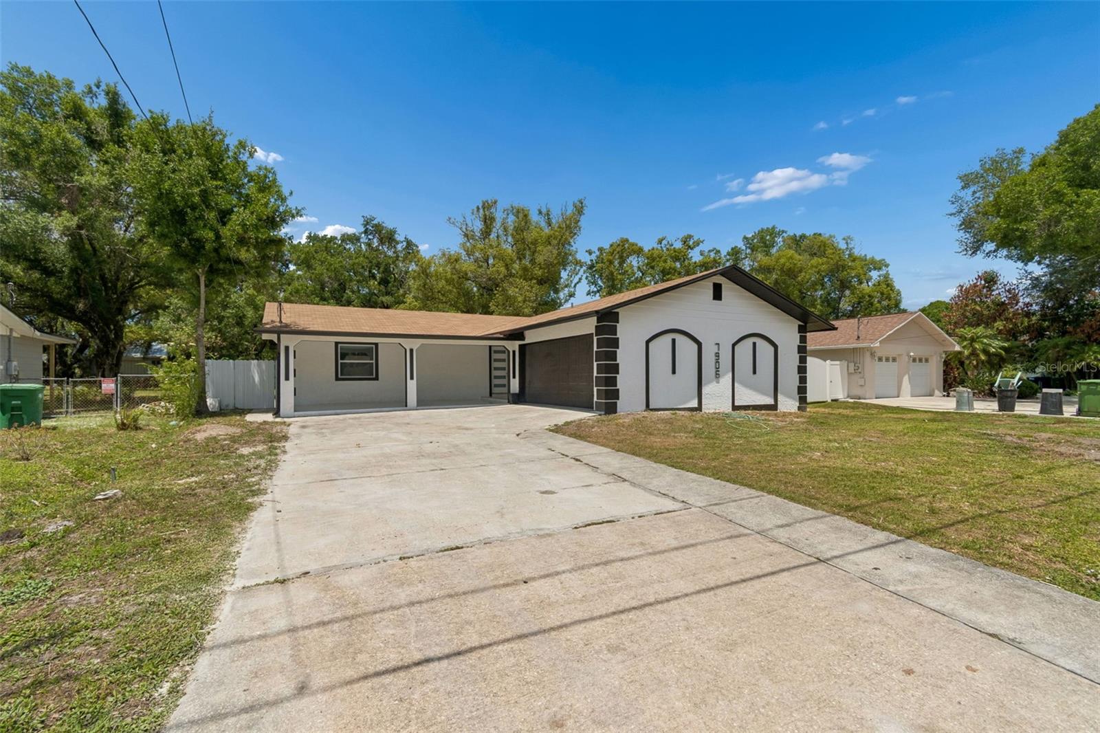 Listing photo id 5 for 7906 Fremont Avenue