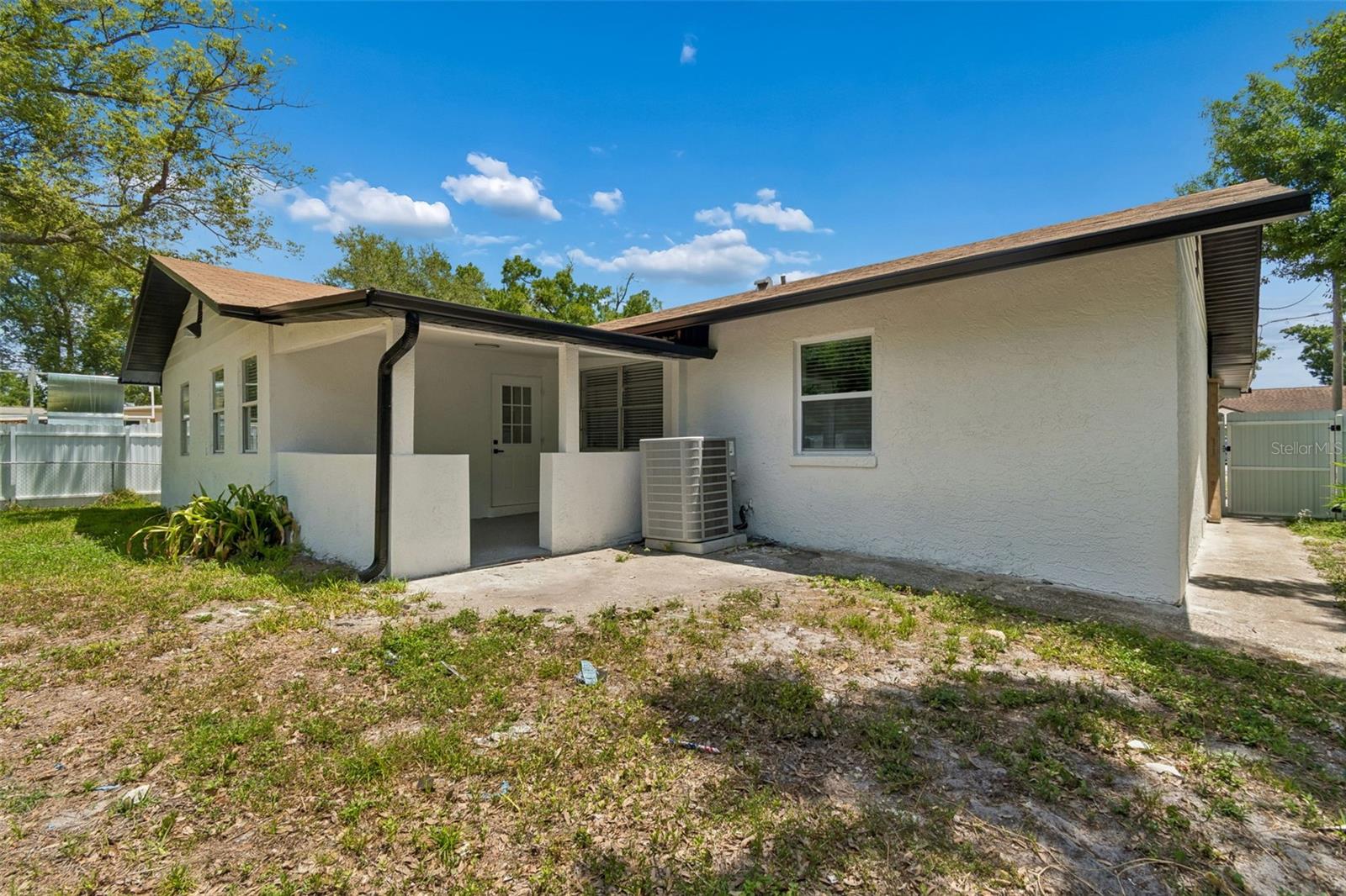 Listing photo id 68 for 7906 Fremont Avenue