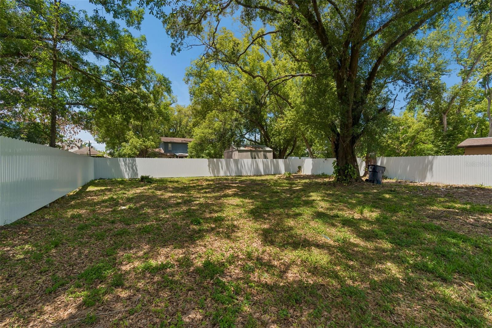 Listing photo id 69 for 7906 Fremont Avenue