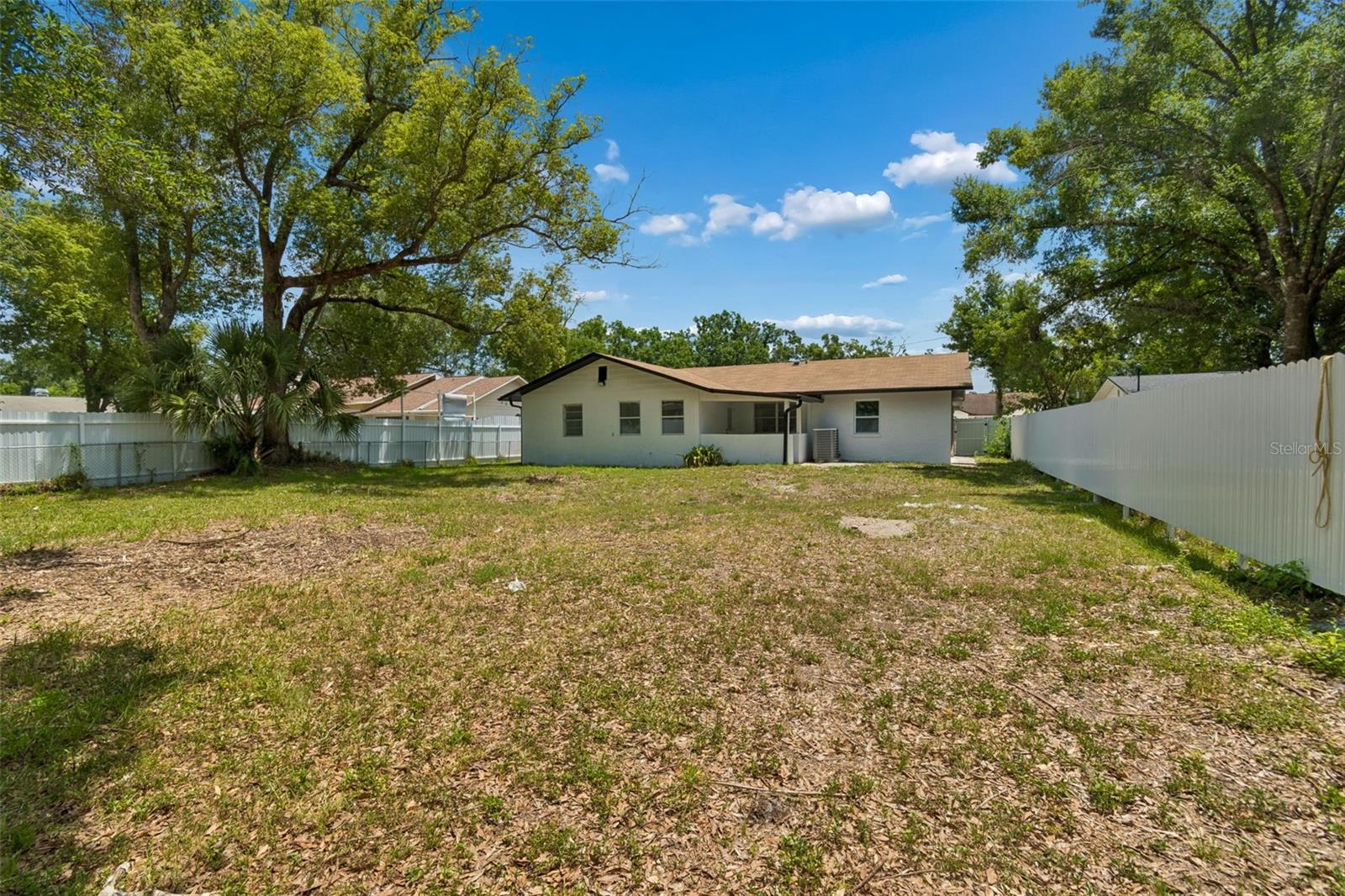 Listing photo id 70 for 7906 Fremont Avenue