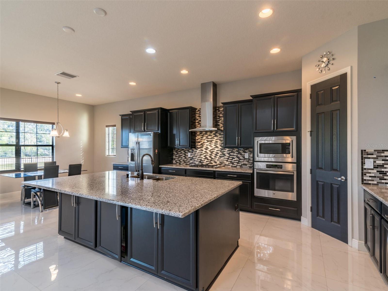 Image 18 of 79 For 1014 Sonesta Avenue