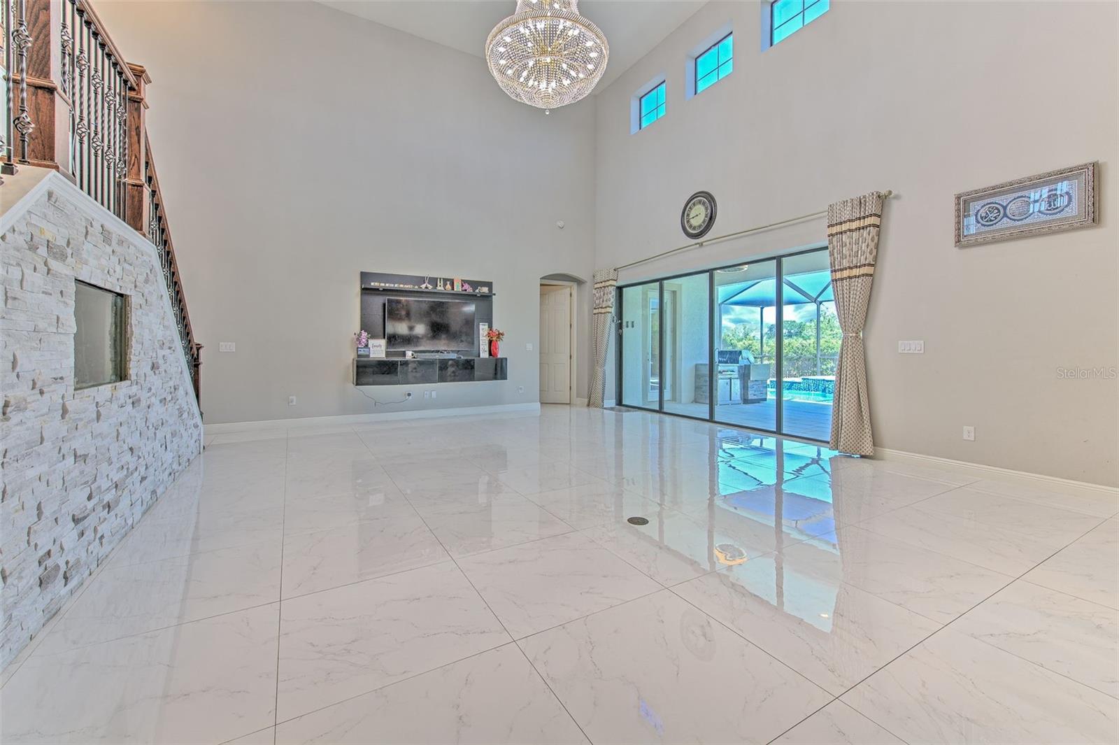 Image 20 of 79 For 1014 Sonesta Avenue