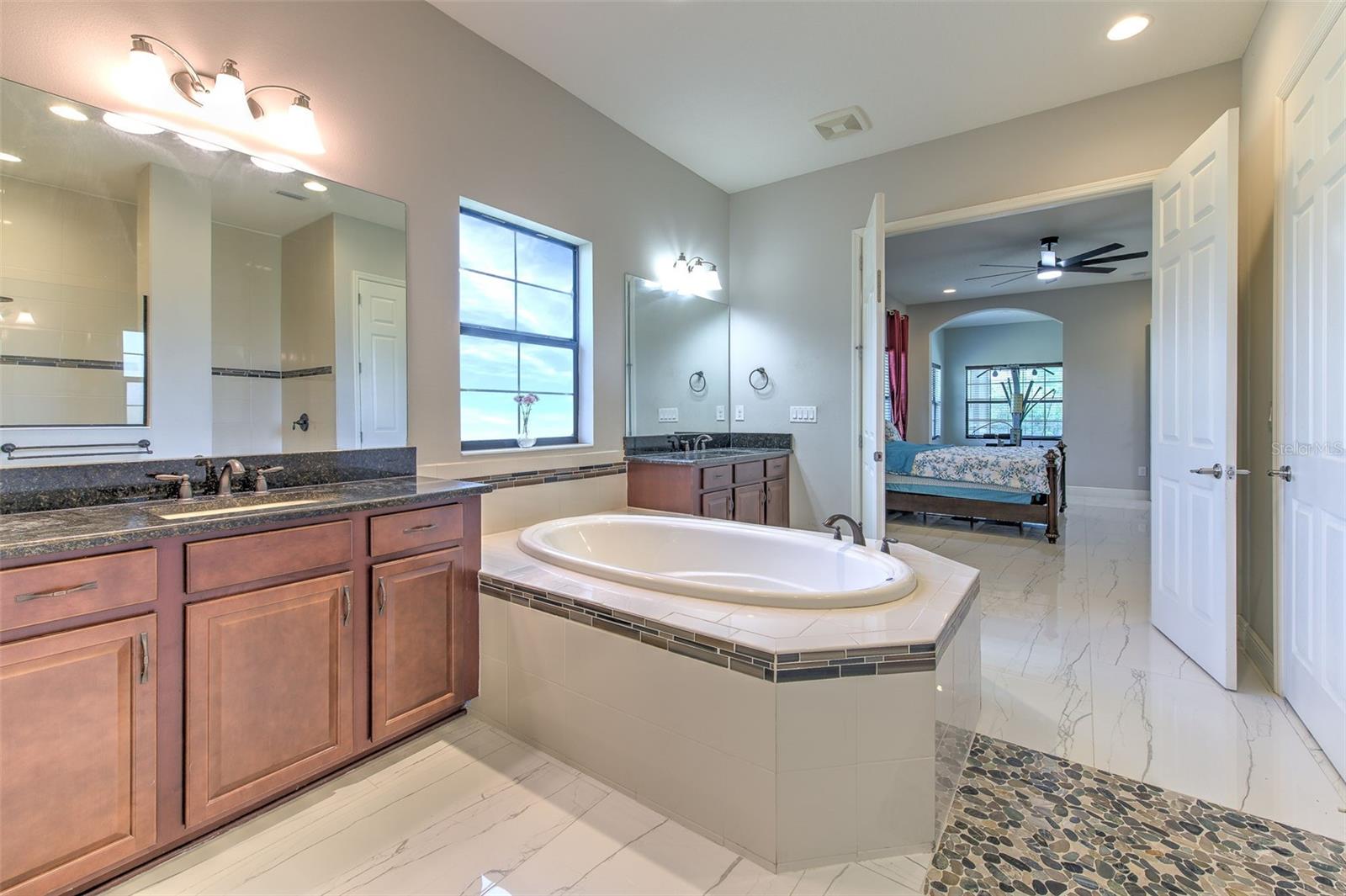 Image 30 of 79 For 1014 Sonesta Avenue