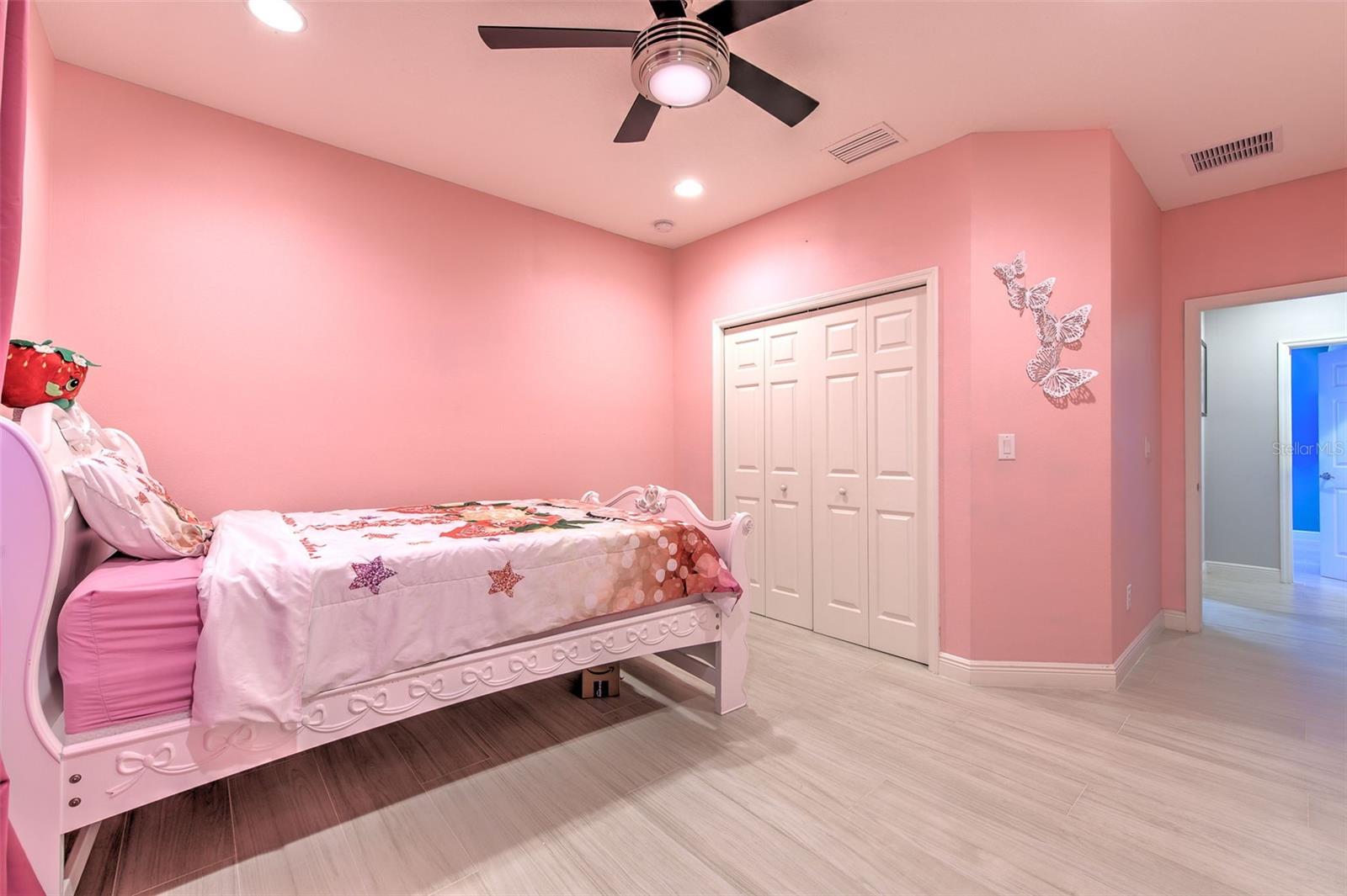Image 43 of 79 For 1014 Sonesta Avenue