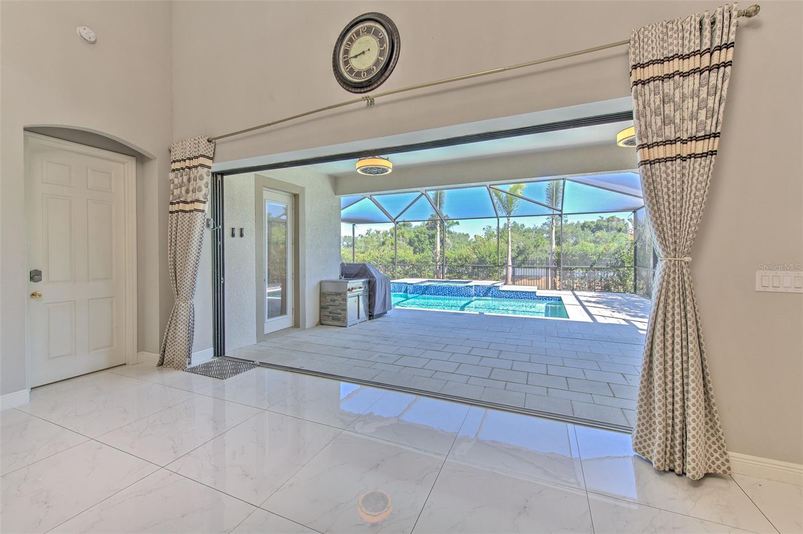 Image 7 of 79 For 1014 Sonesta Avenue