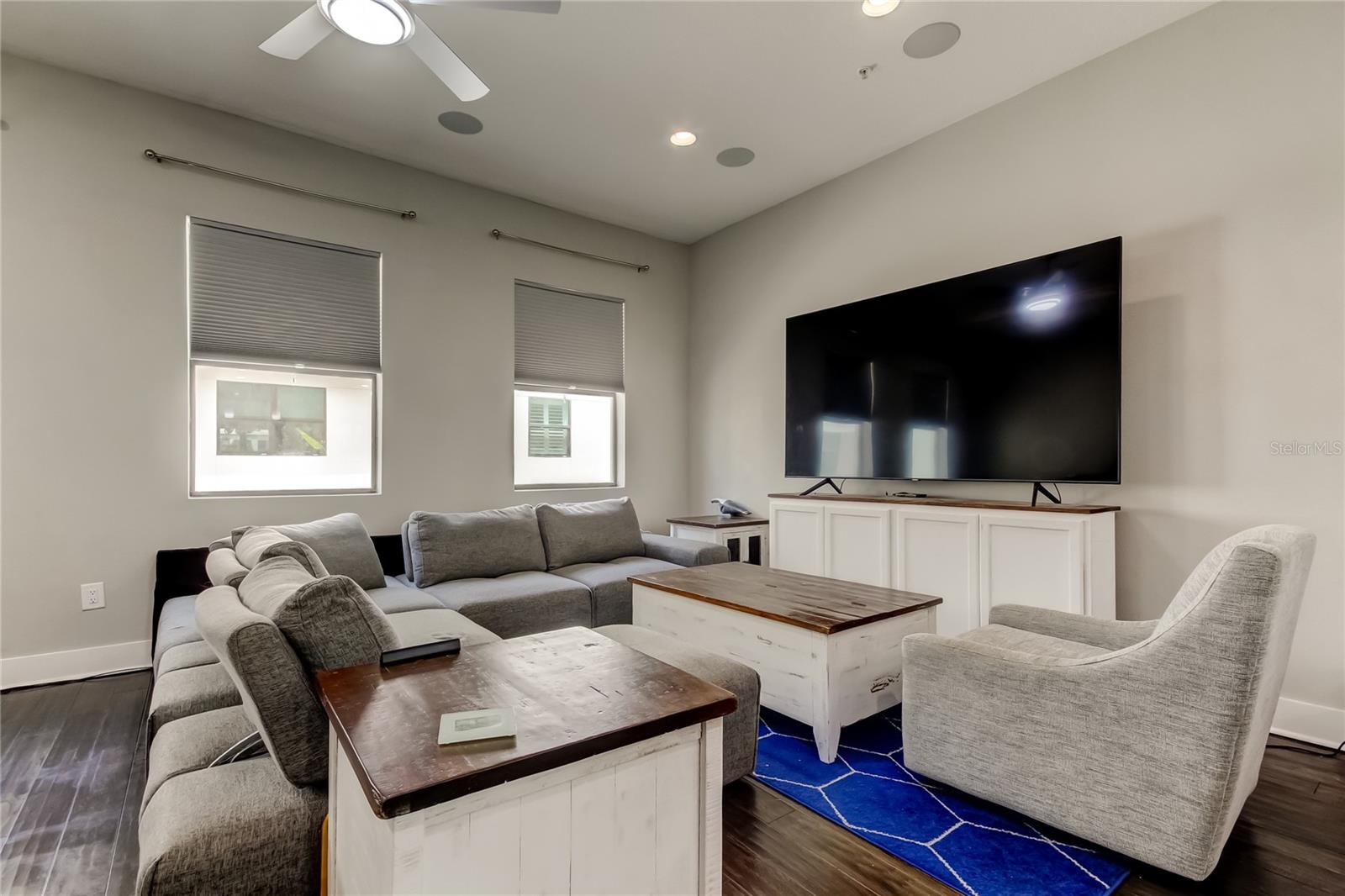 Image 14 of 29 For 2511 Grady Avenue 78