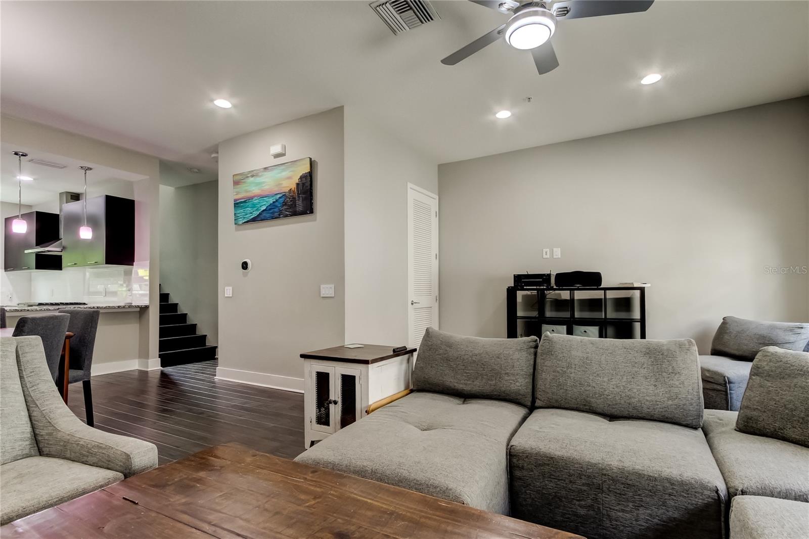 Image 15 of 29 For 2511 Grady Avenue 78