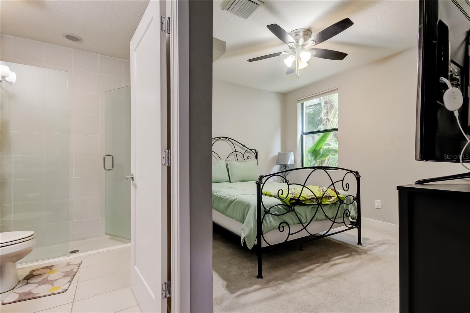Image 26 of 29 For 2511 Grady Avenue 78