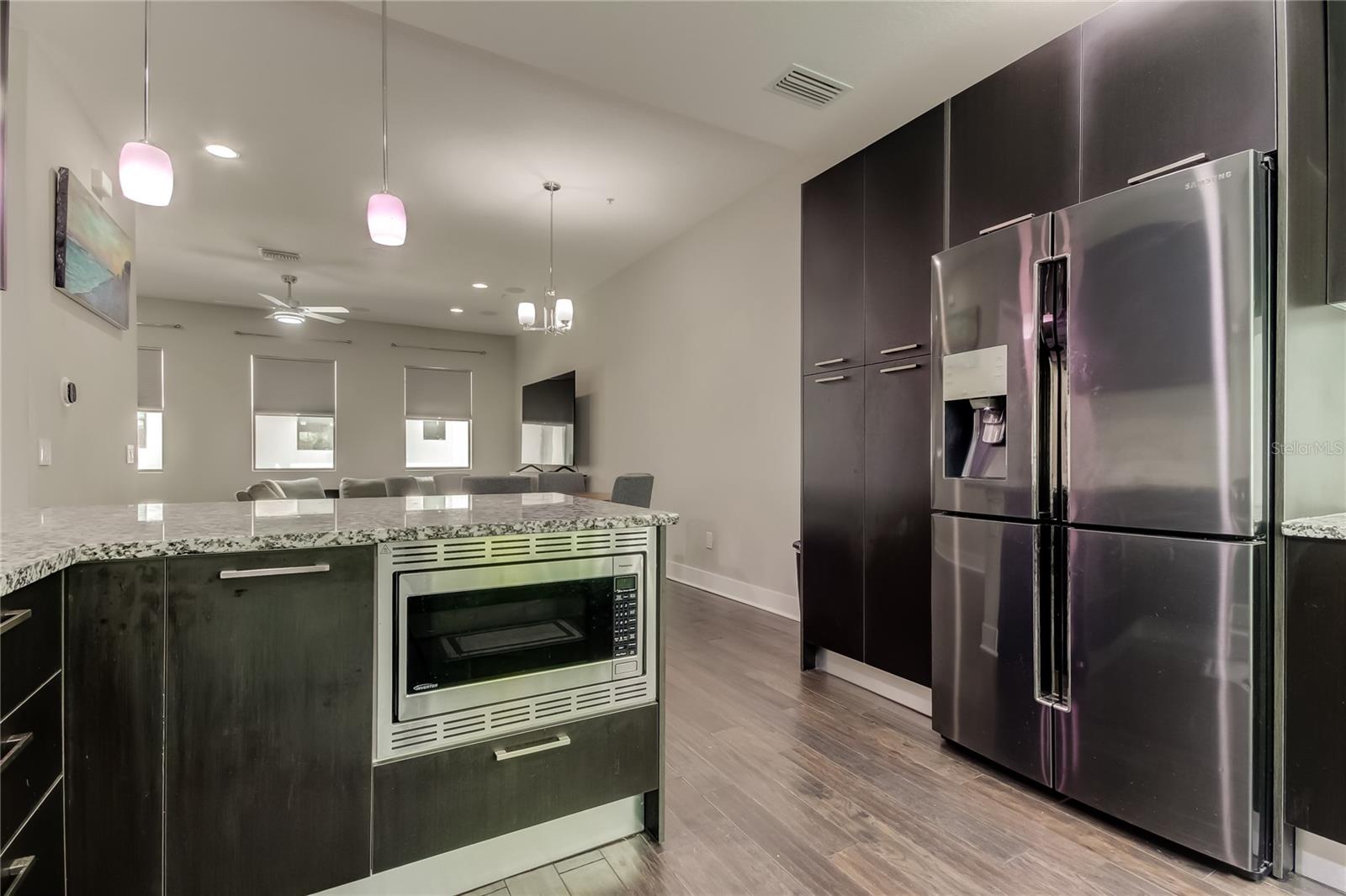 Image 8 of 29 For 2511 Grady Avenue 78