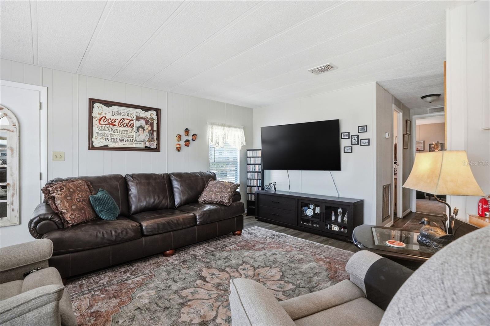 Image 6 of 55 For 15080 Rialto Avenue