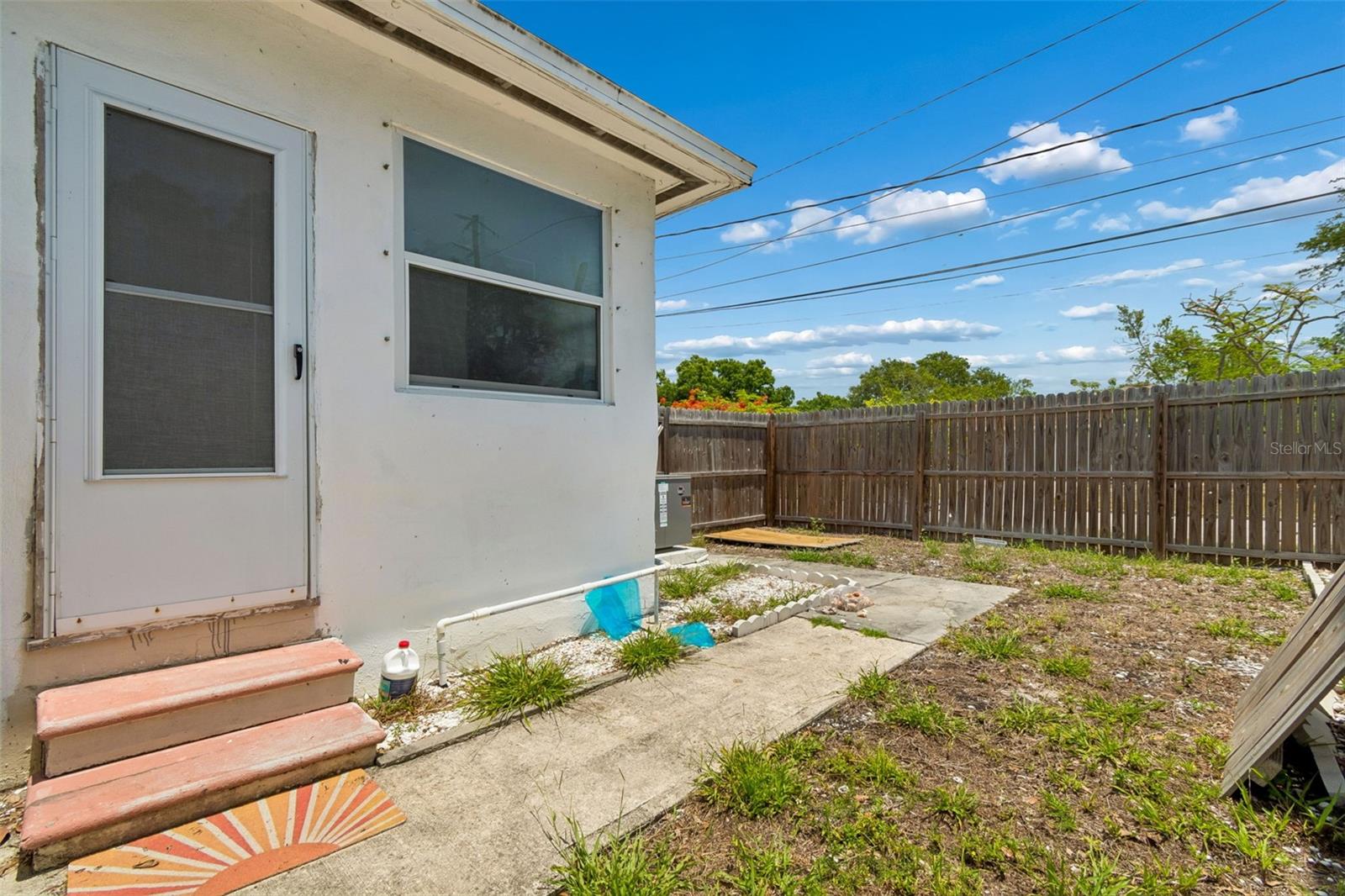 Image 35 of 70 For 1500 30th Avenue N