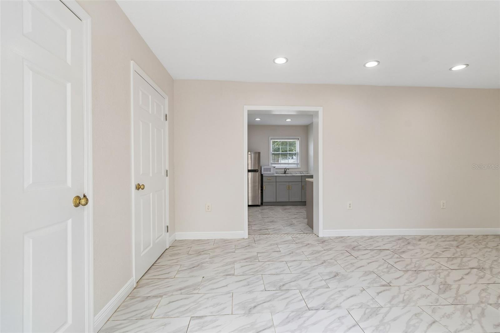 Image 41 of 70 For 1500 30th Avenue N