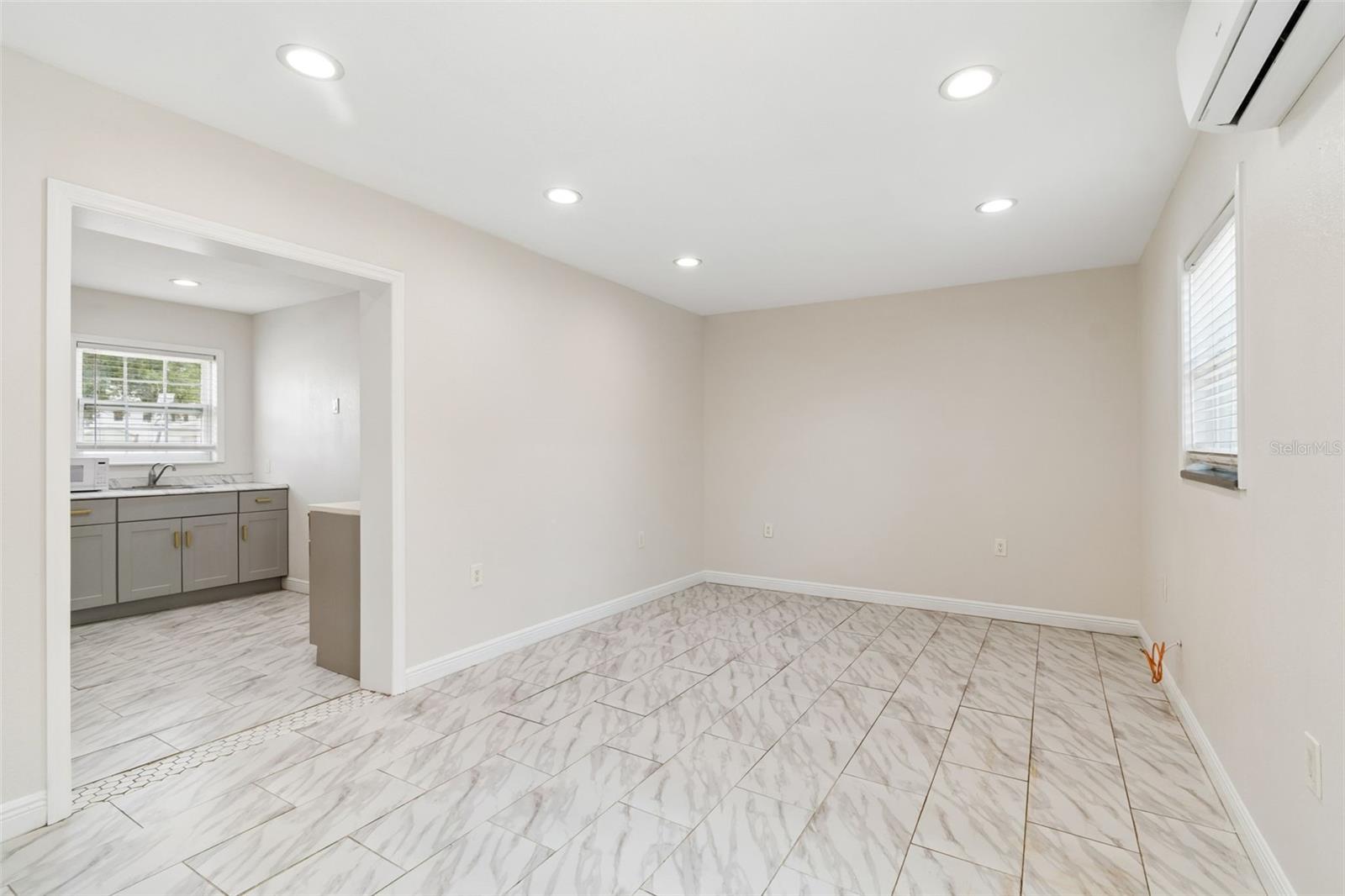 Image 42 of 70 For 1500 30th Avenue N