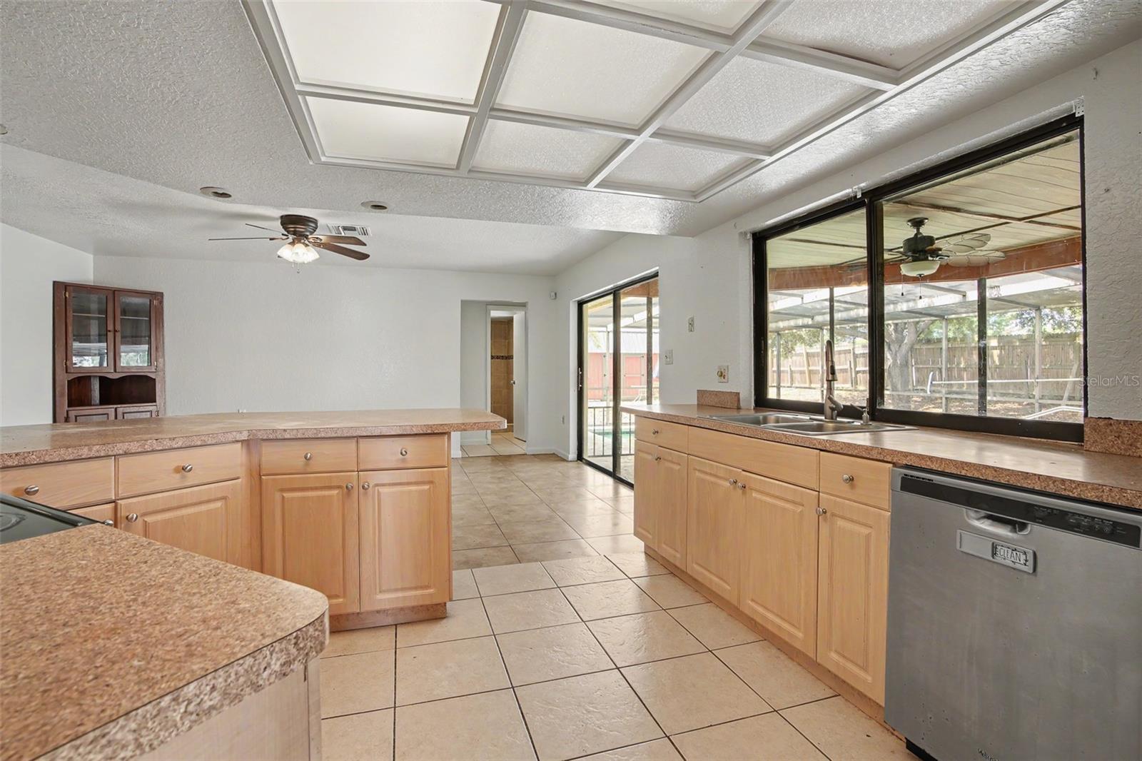Image 16 of 54 For 7028 Fernleaf Court