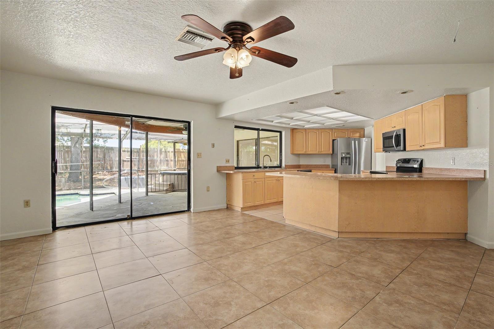 Image 20 of 54 For 7028 Fernleaf Court