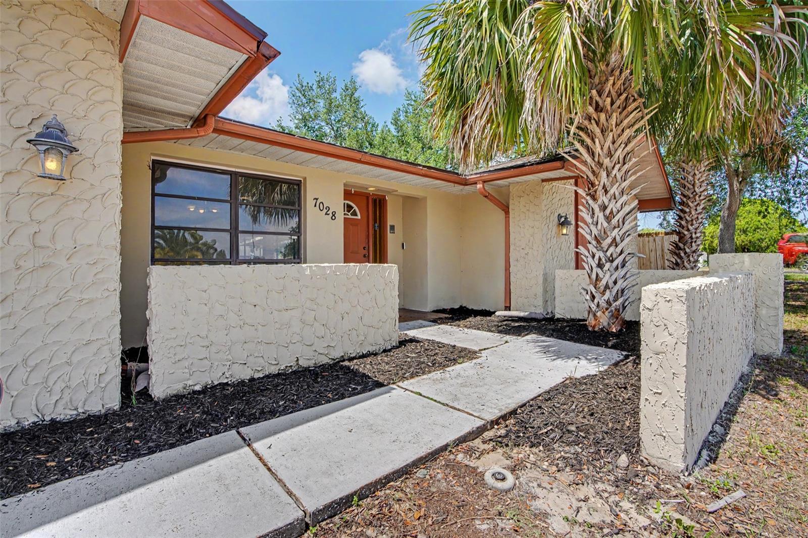 Image 3 of 54 For 7028 Fernleaf Court