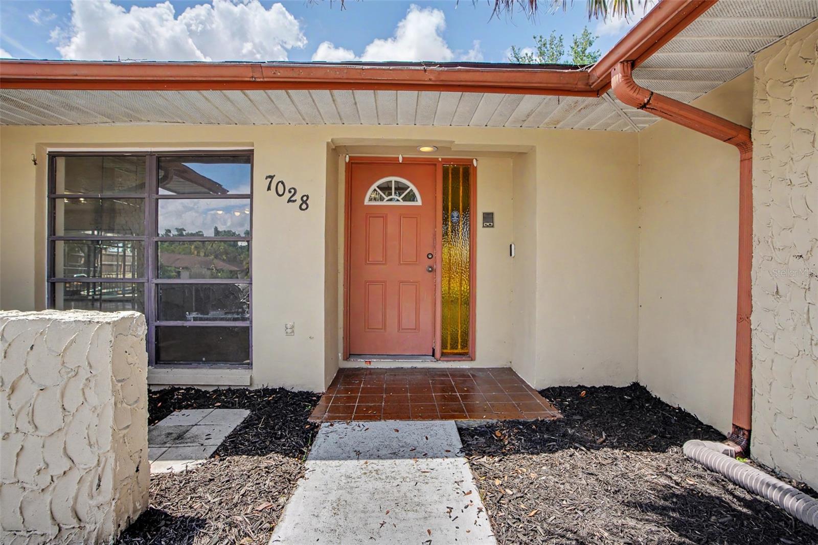 Image 4 of 54 For 7028 Fernleaf Court