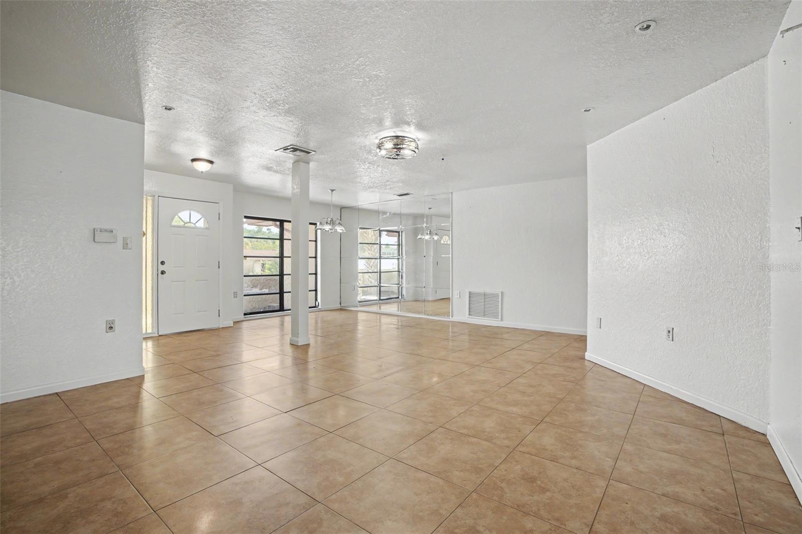 Image 9 of 54 For 7028 Fernleaf Court
