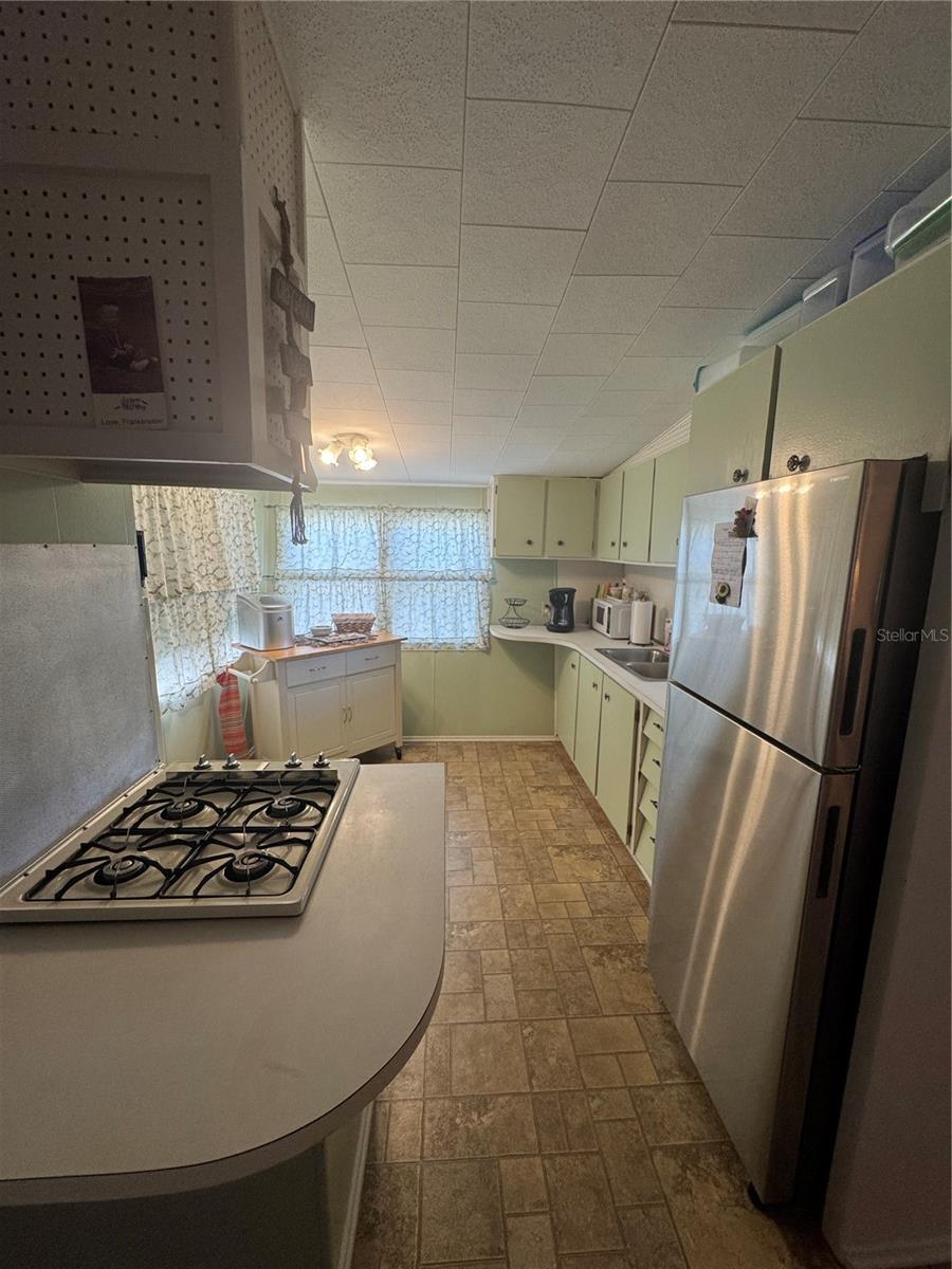 Image 11 of 22 For 118 52nd Avenue W
