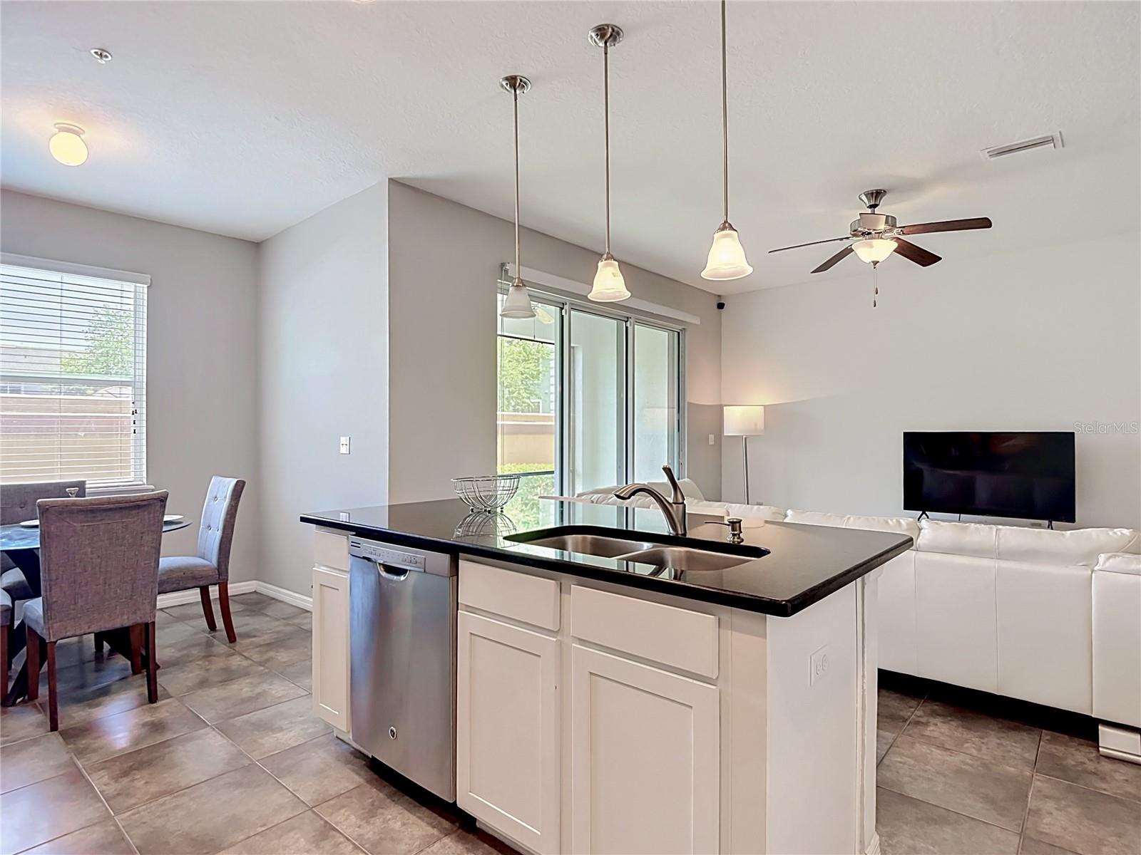 Image 15 of 42 For 8615 Andalucia Field Drive