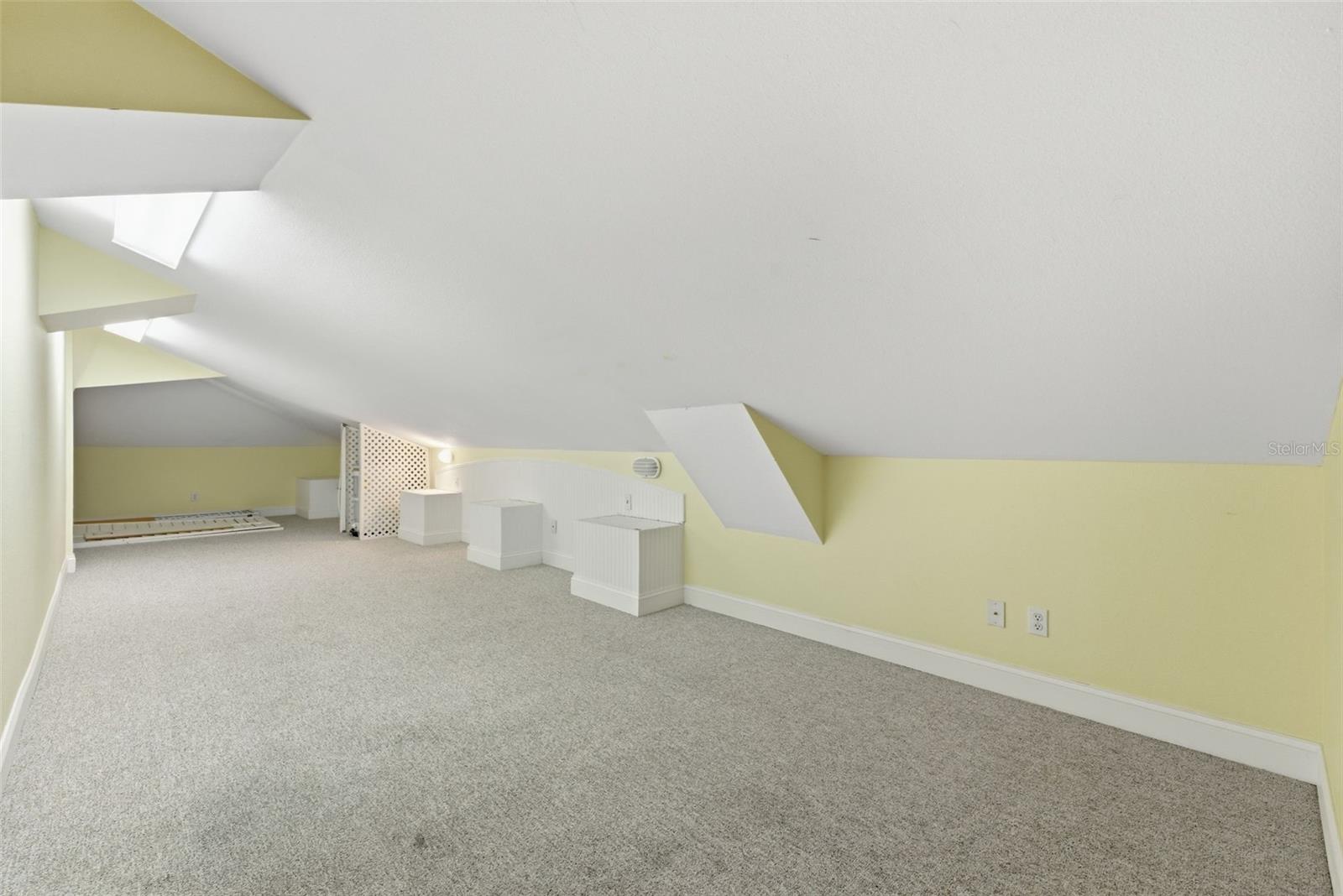 Image 68 of 95 For 24 Pine Circle