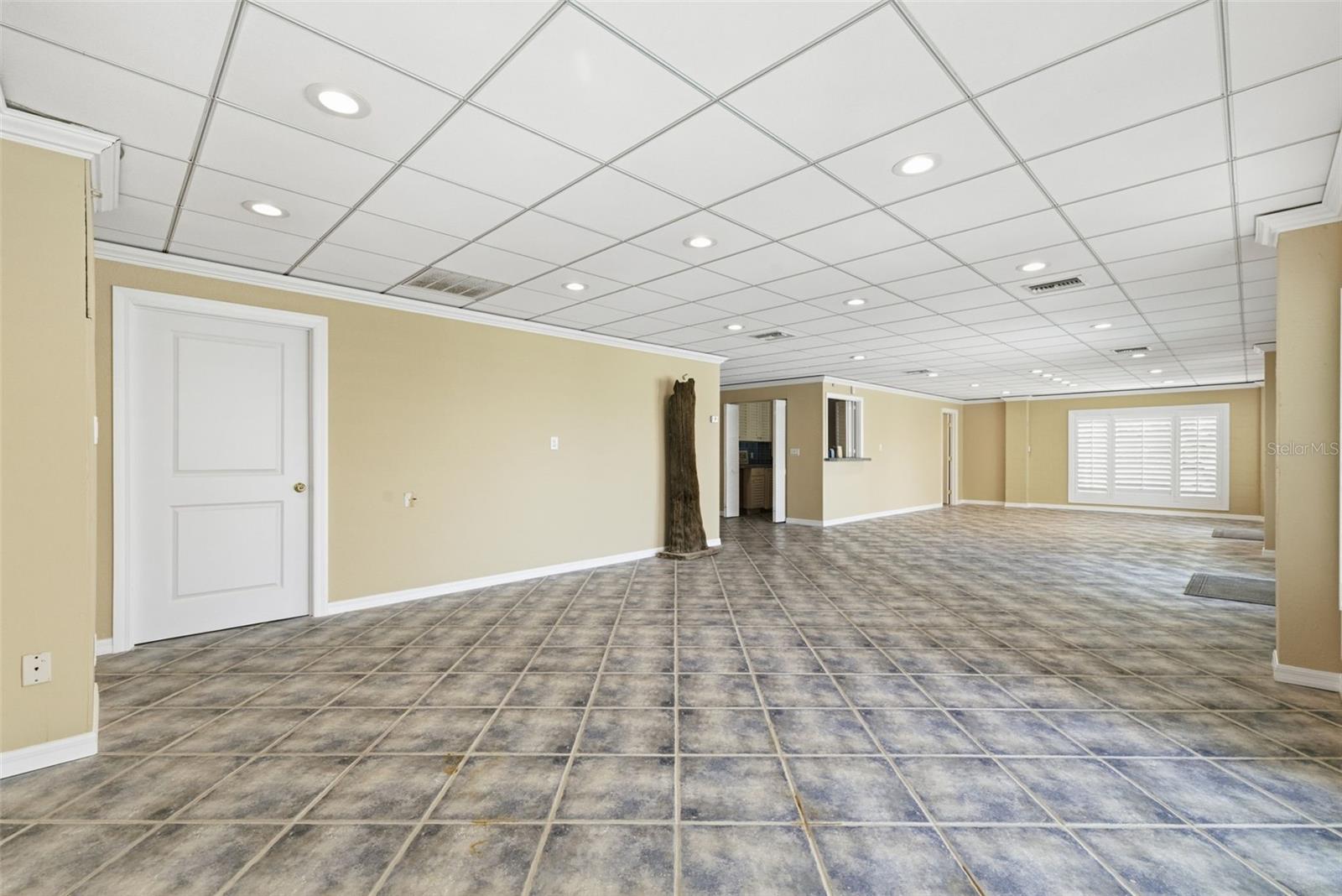 Image 73 of 95 For 24 Pine Circle