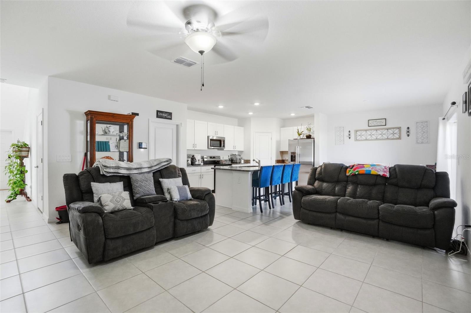 Image 13 of 25 For 13712 Newbridge Street
