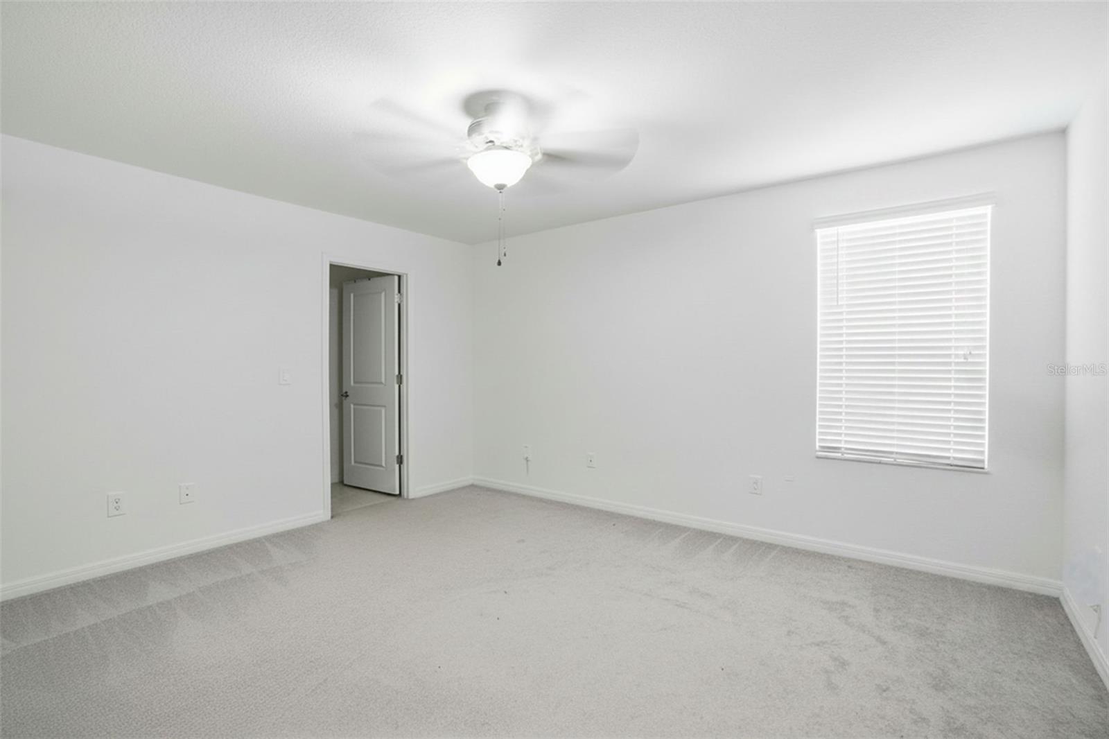 Image 21 of 25 For 13712 Newbridge Street