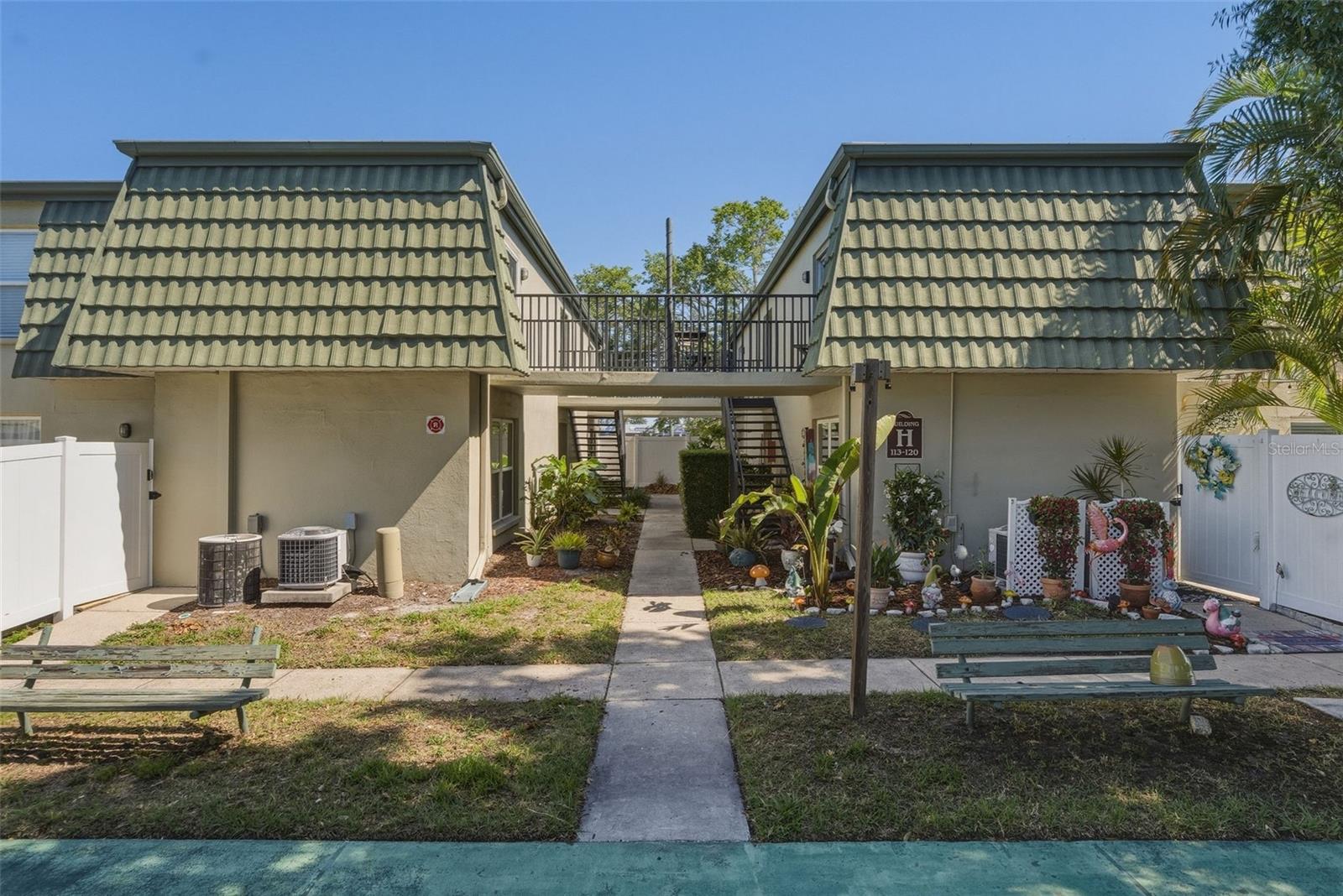 Image 17 of 19 For 1799 Highland Avenue 114