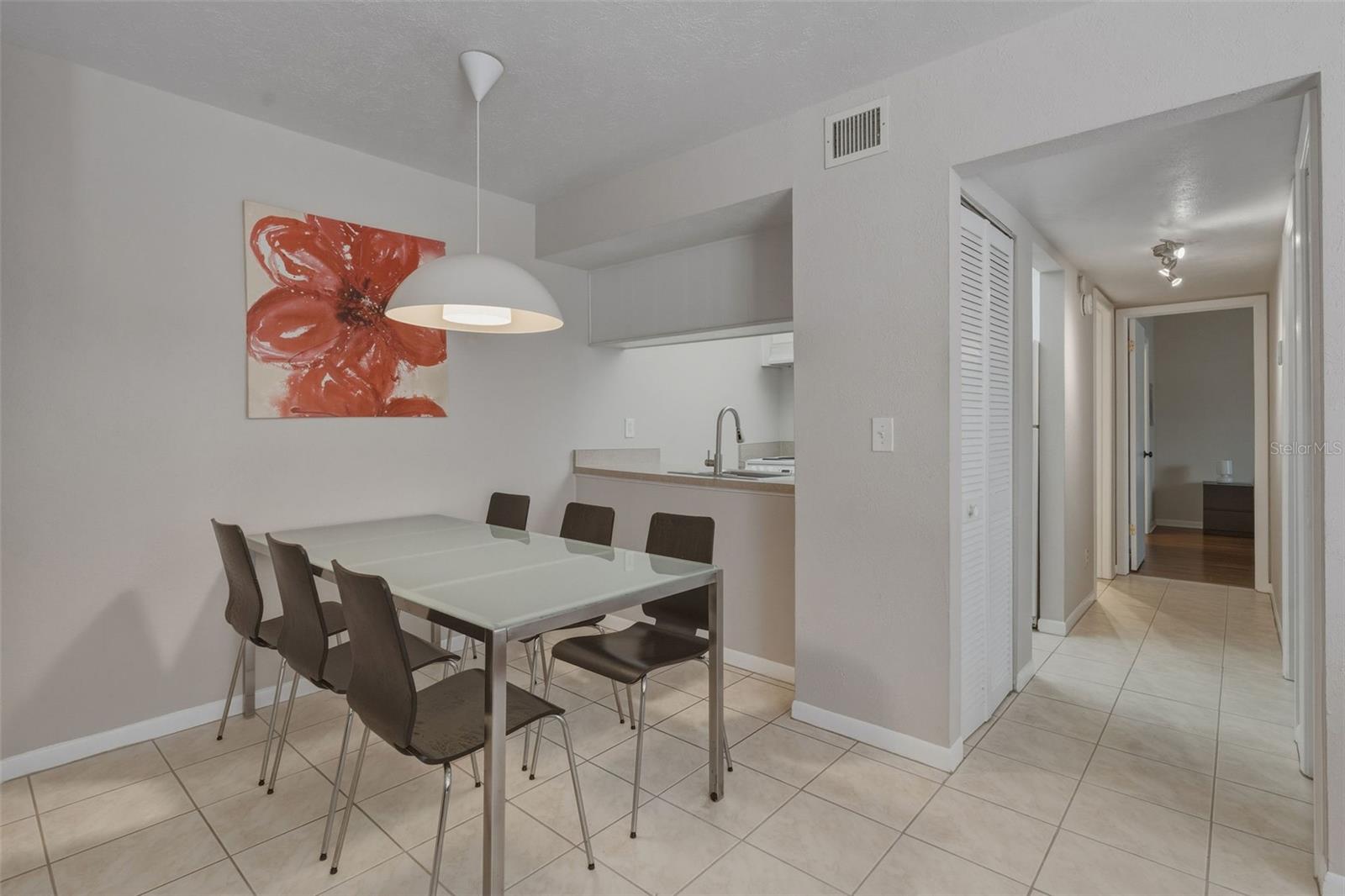 Image 6 of 19 For 1799 Highland Avenue 114