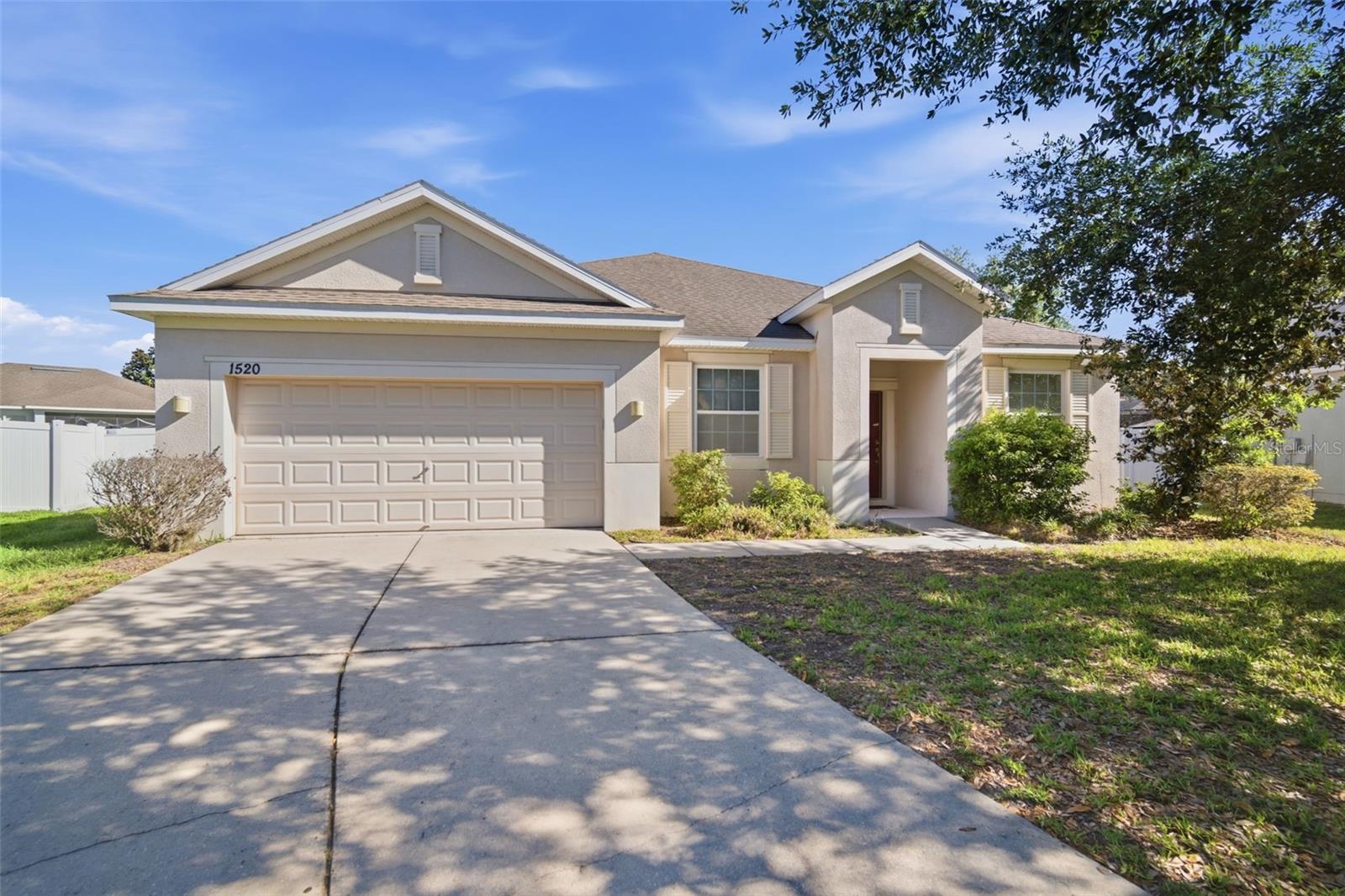 Details for 1520 Rhodeswell Lane, DOVER, FL 33527