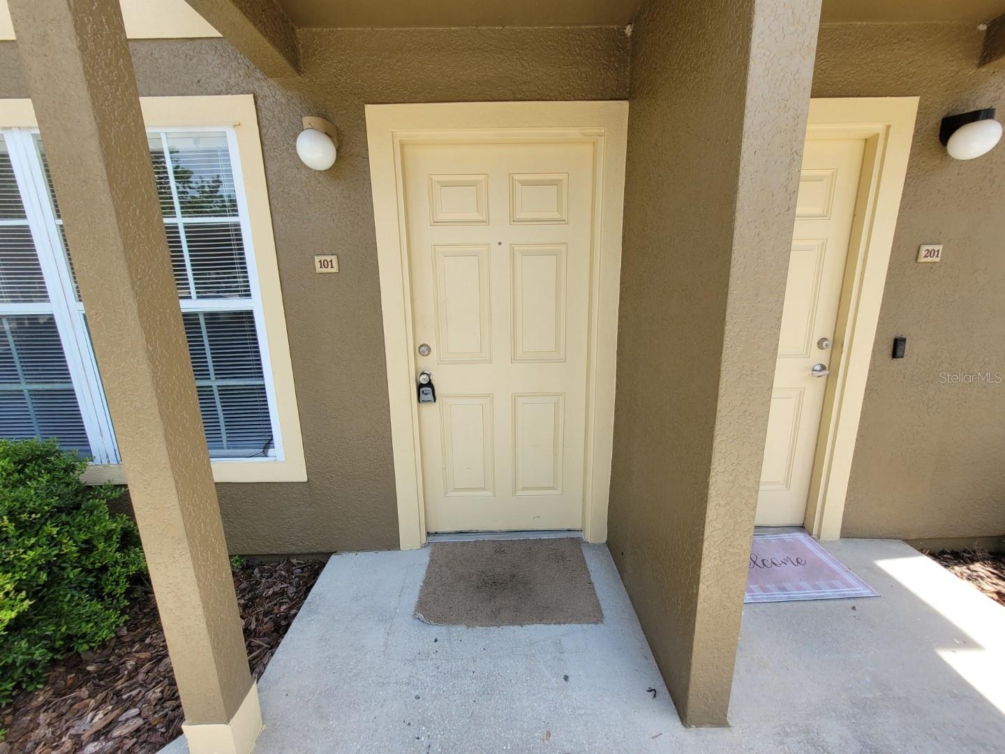 Image 3 of 47 For 5914 Willow Ridge Drive 101