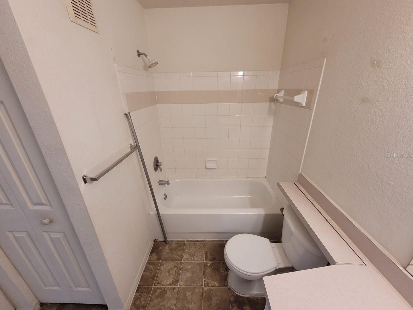 Image 31 of 47 For 5914 Willow Ridge Drive 101