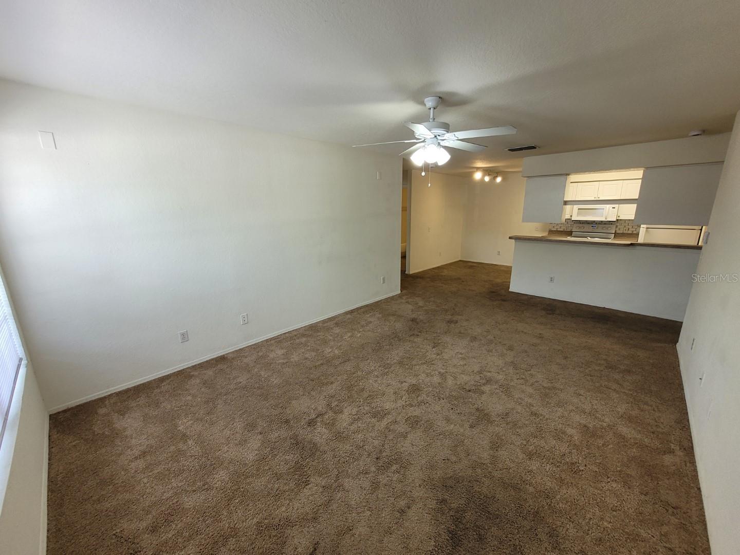 Image 4 of 47 For 5914 Willow Ridge Drive 101
