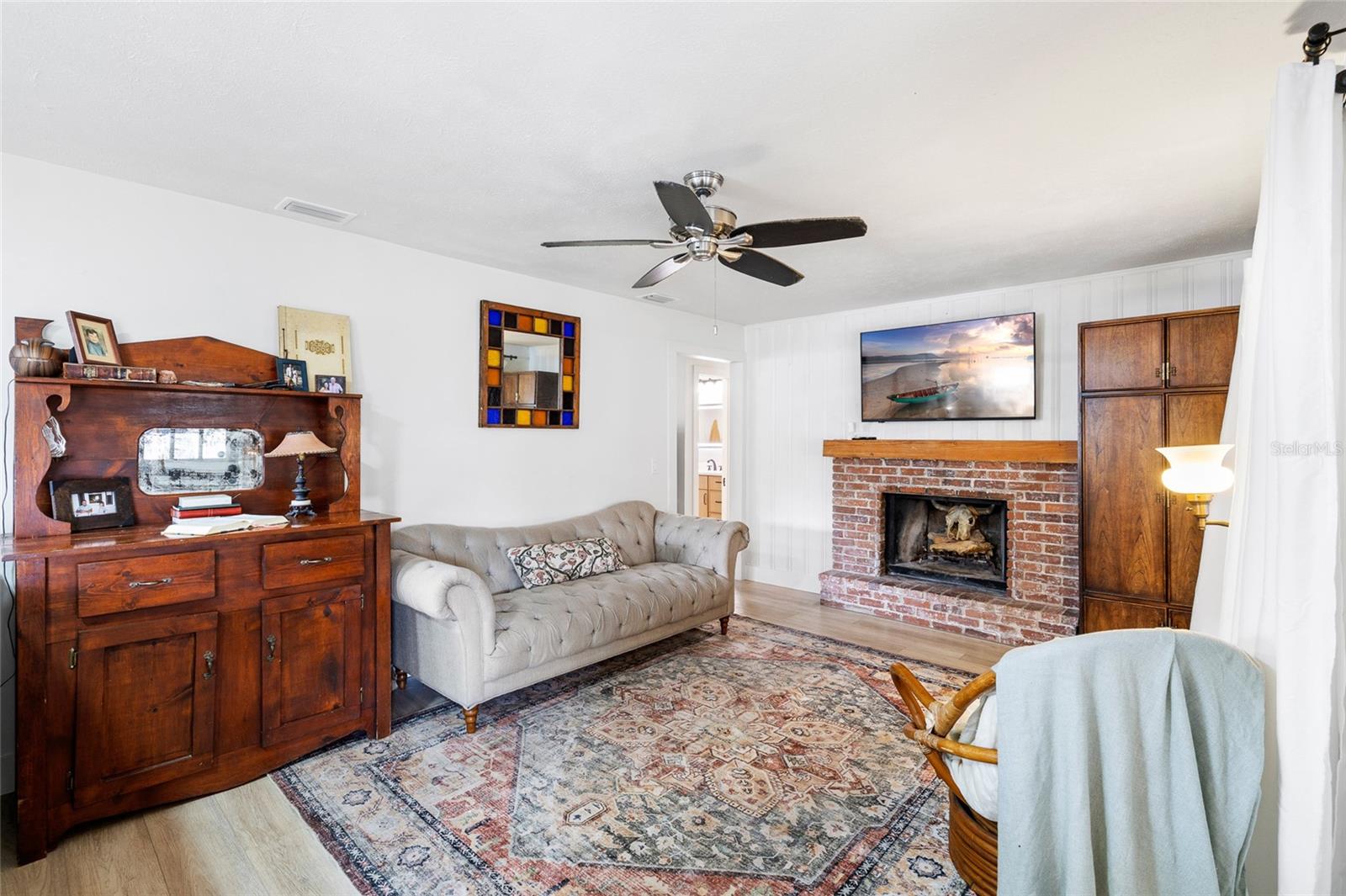 Image 10 of 46 For 8212 Sunny Vale Place