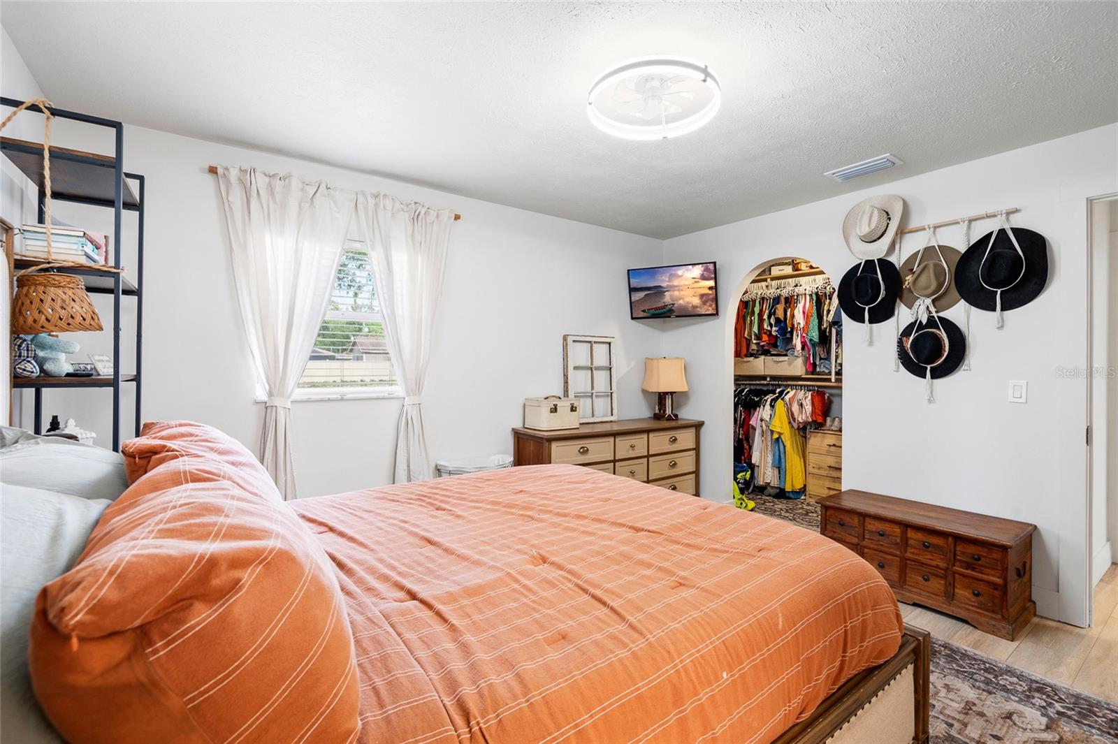 Image 20 of 46 For 8212 Sunny Vale Place
