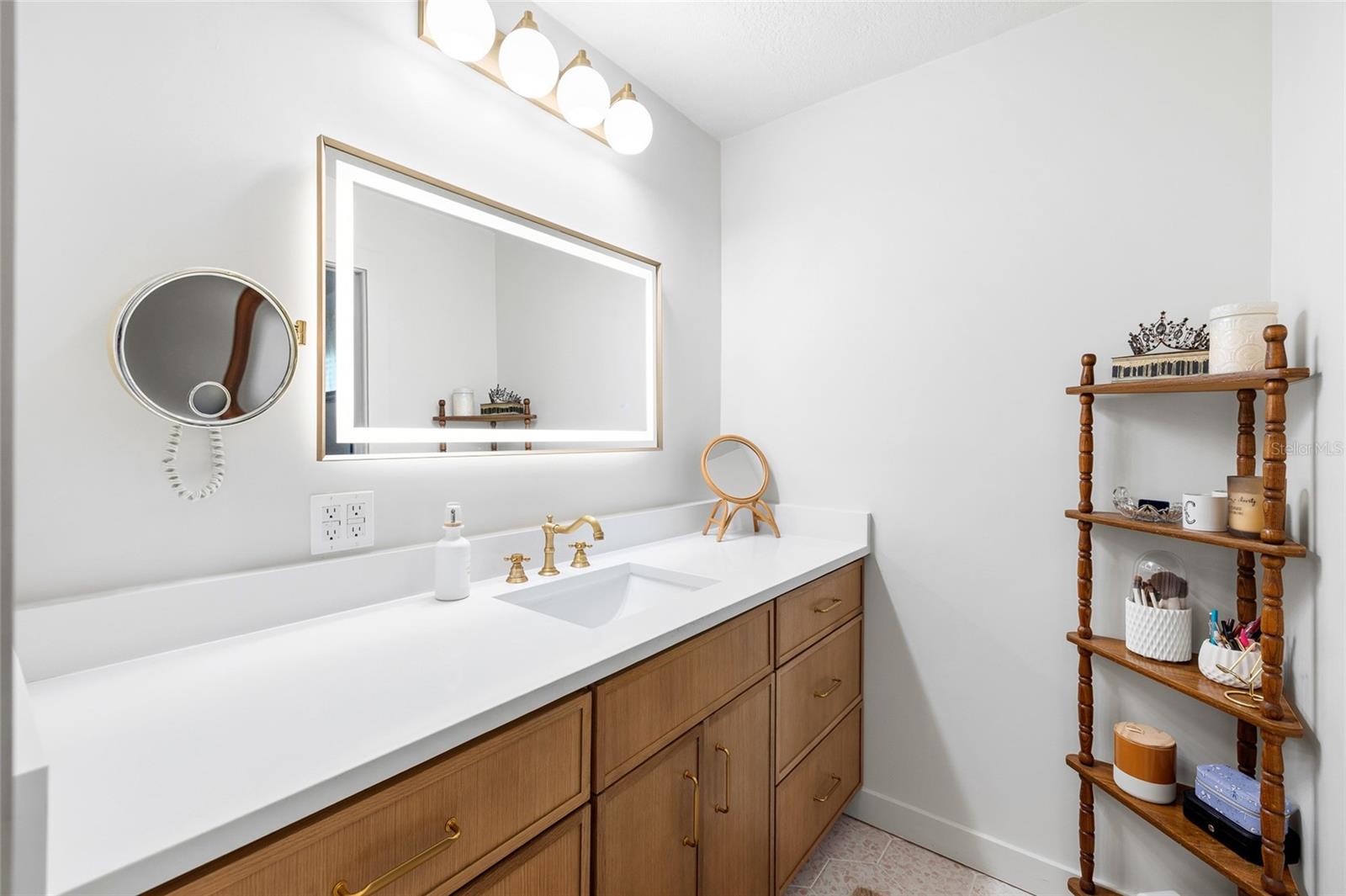 Image 22 of 46 For 8212 Sunny Vale Place