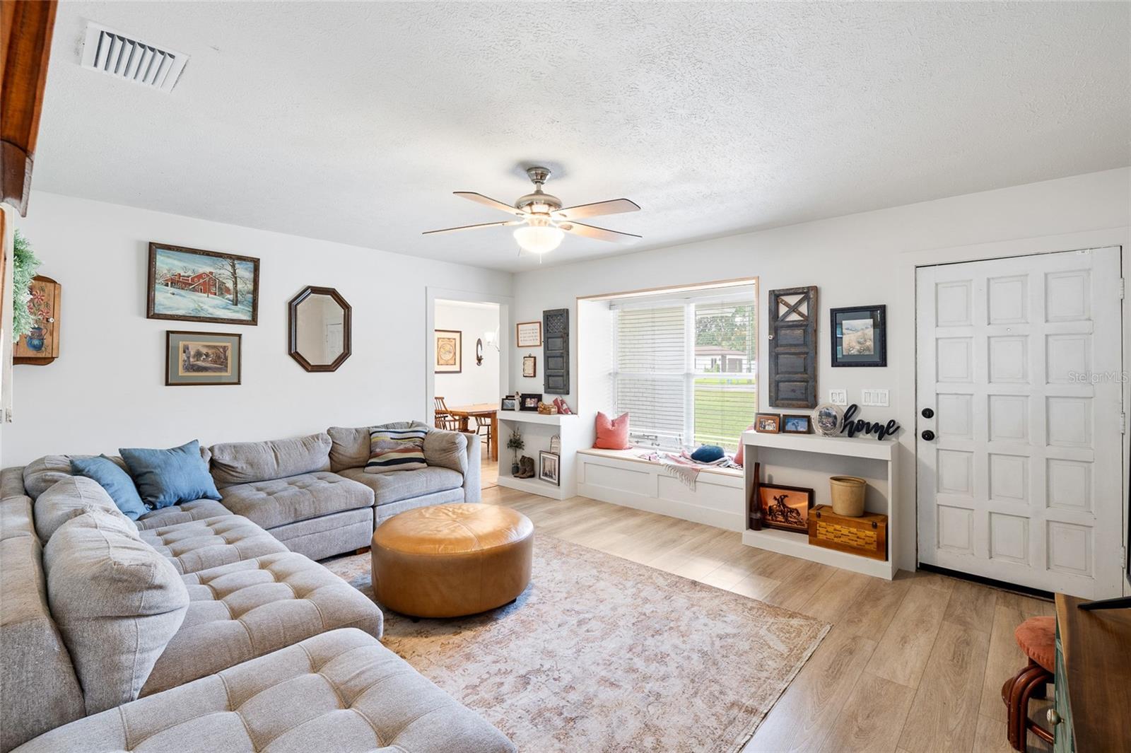 Image 6 of 46 For 8212 Sunny Vale Place