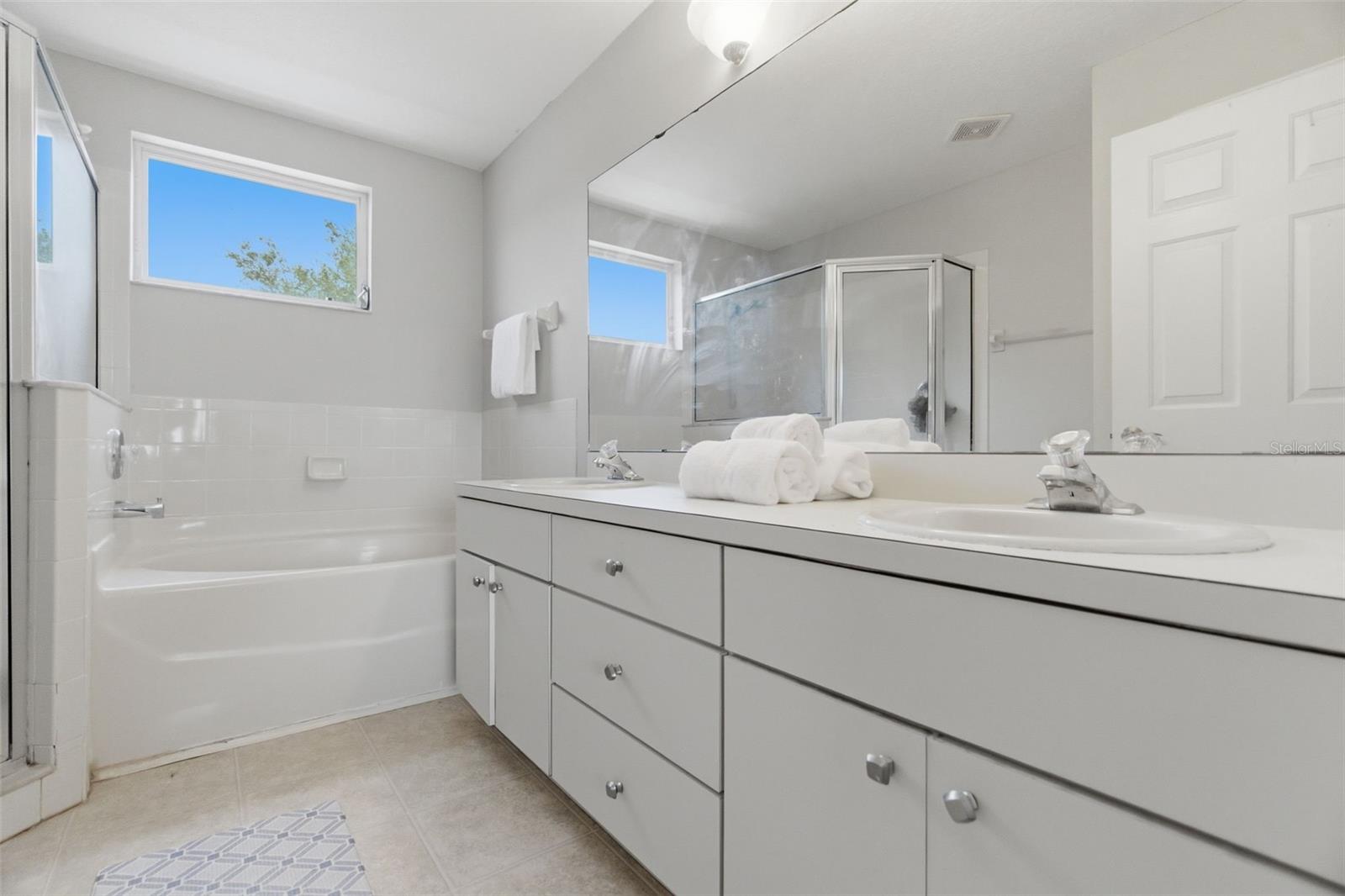 Image 17 of 24 For 8526 Hawbuck Street
