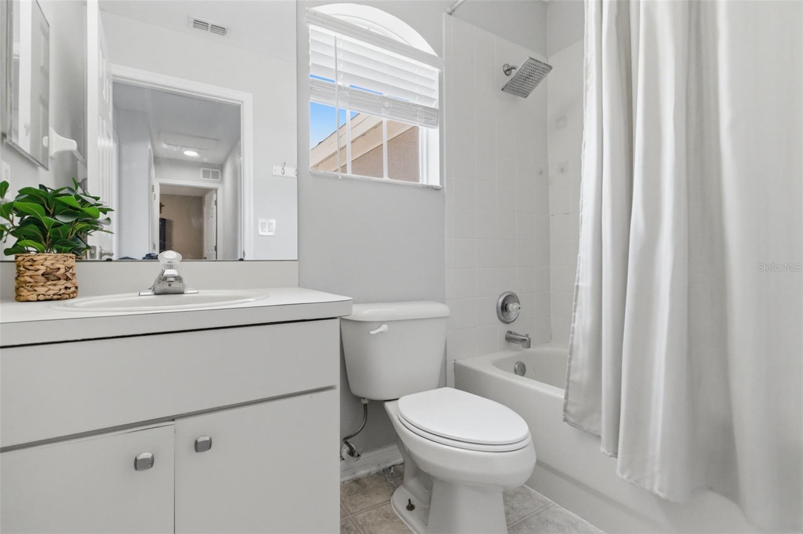 Image 20 of 24 For 8526 Hawbuck Street