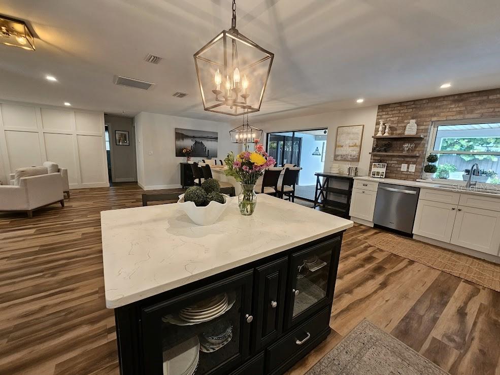Image 11 of 50 For 2186 Oak Grove Drive