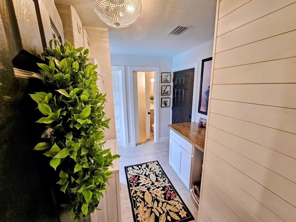 Image 6 of 50 For 2186 Oak Grove Drive