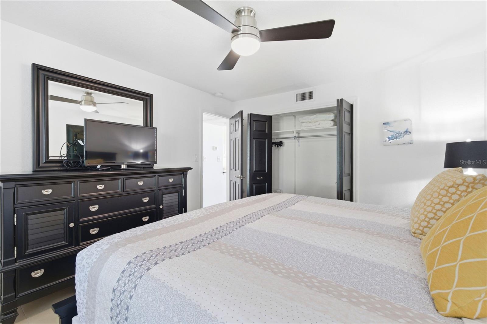 Image 22 of 90 For 5280 Coquina Key Drive Se A Furnishe