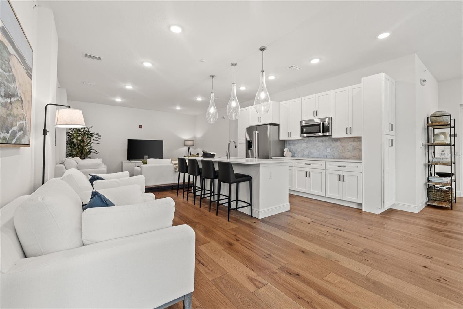 Image 18 of 20 For 644 3rd Avenue S 202