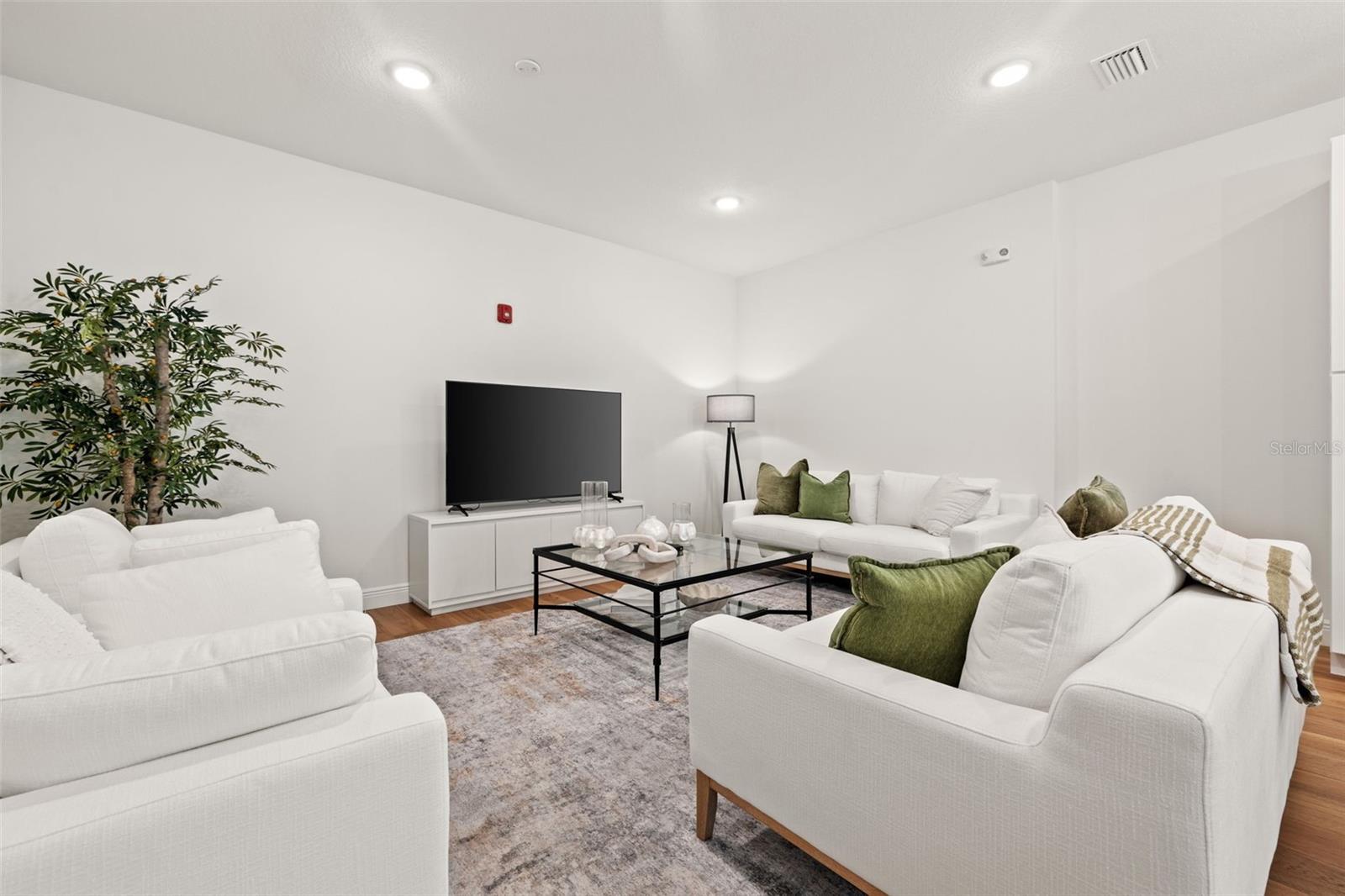 Image 20 of 20 For 644 3rd Avenue S 202