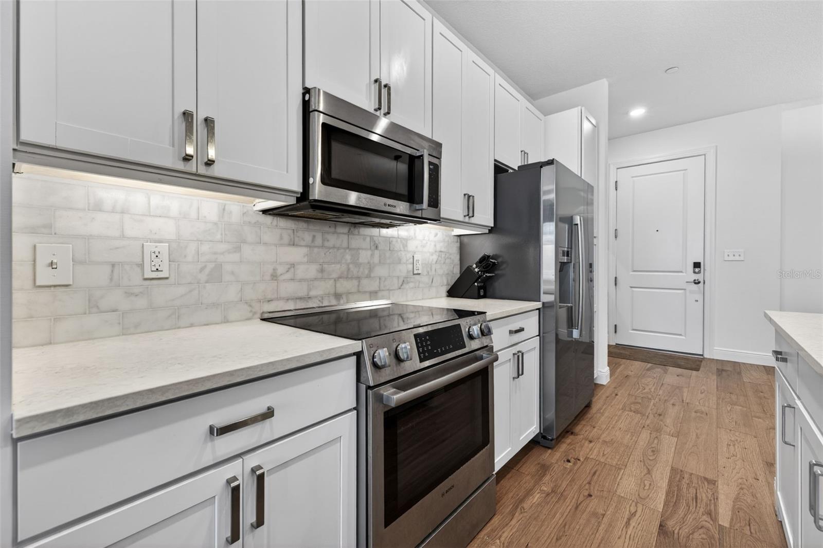 Image 4 of 20 For 644 3rd Avenue S 202