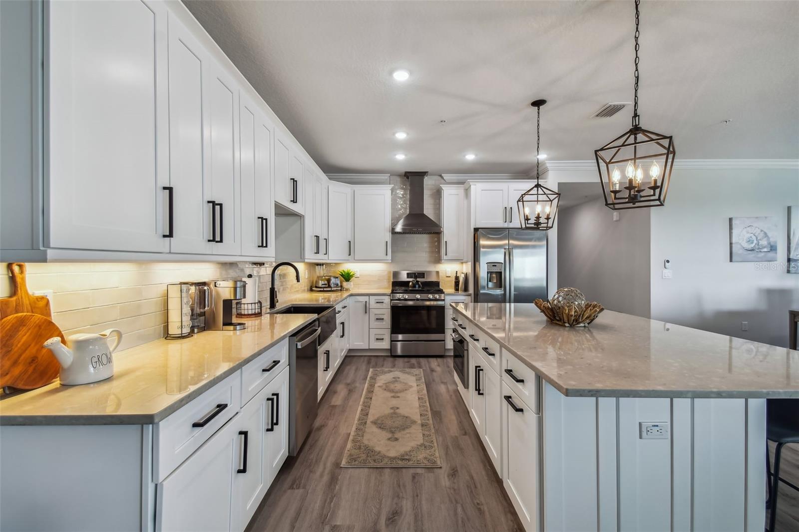 Image 11 of 43 For 19505 Gulf Boulevard 404